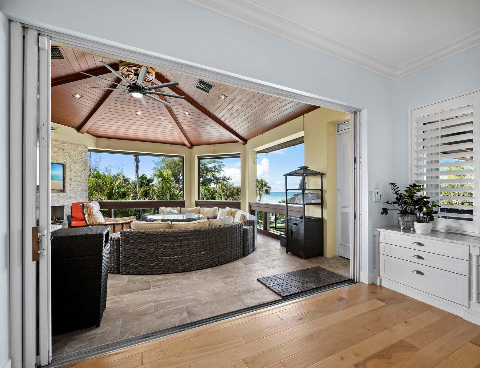 A4667015 Property Photo