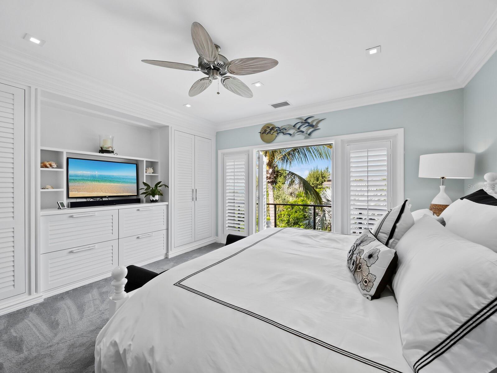 A4667015 Property Photo