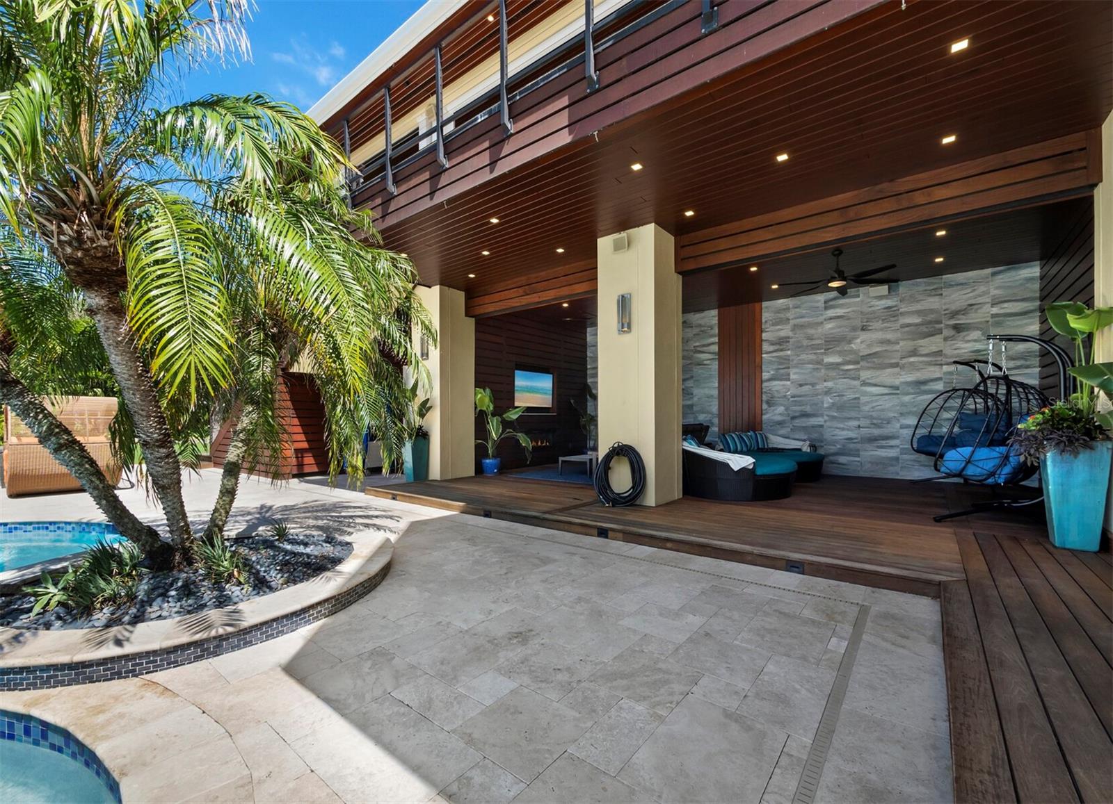 A4667015 Property Photo