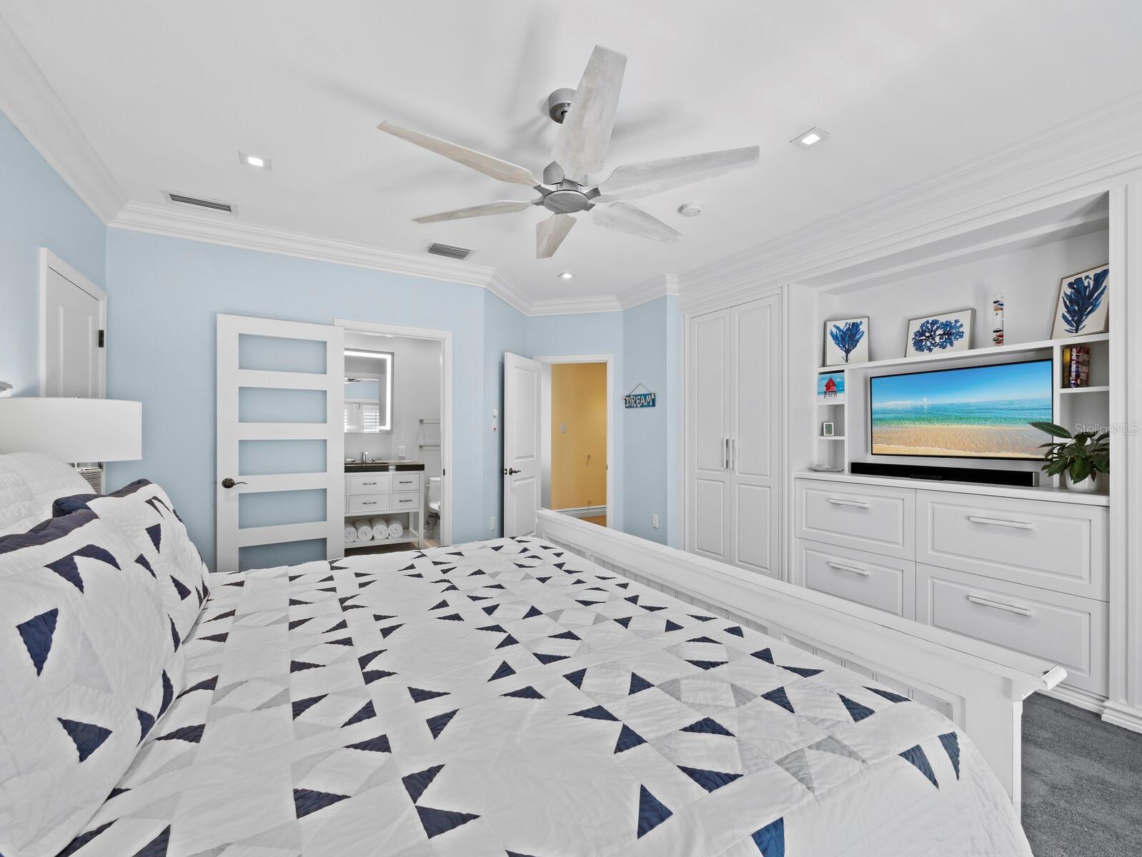 A4667015 Property Photo