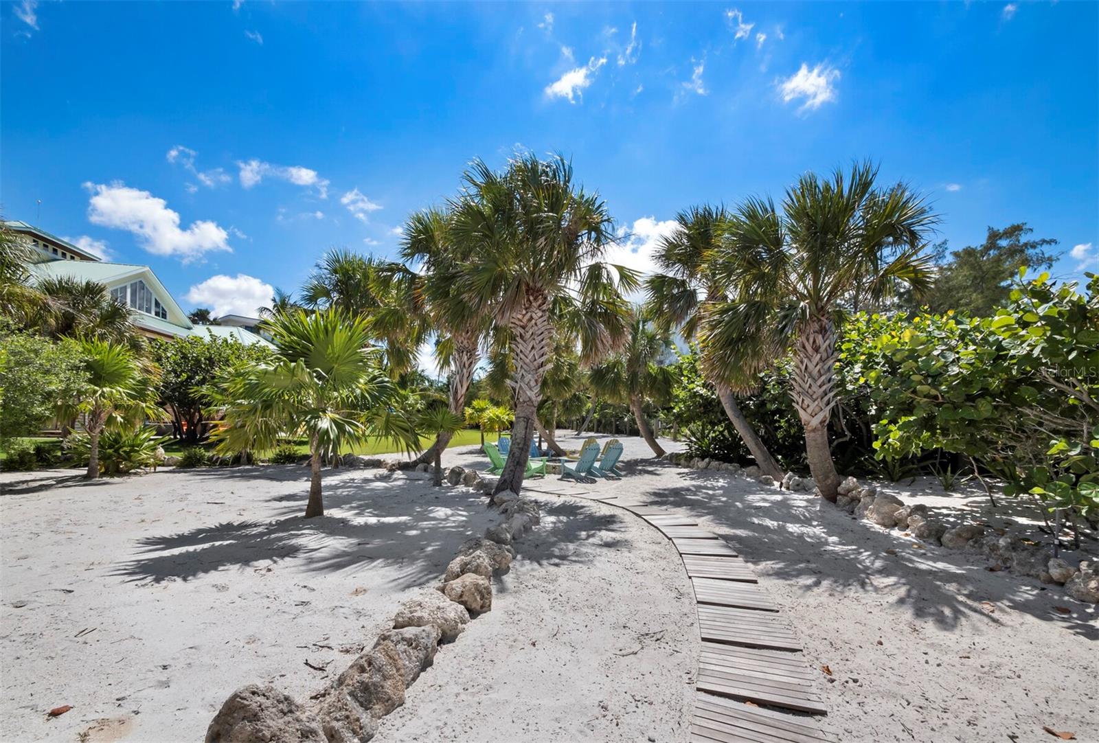 A4667015 Property Photo