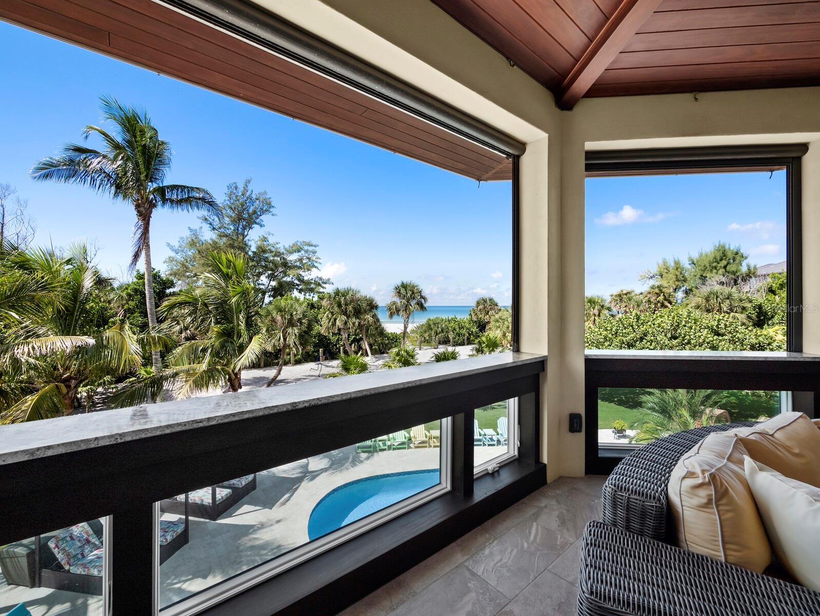 A4667015 Property Photo