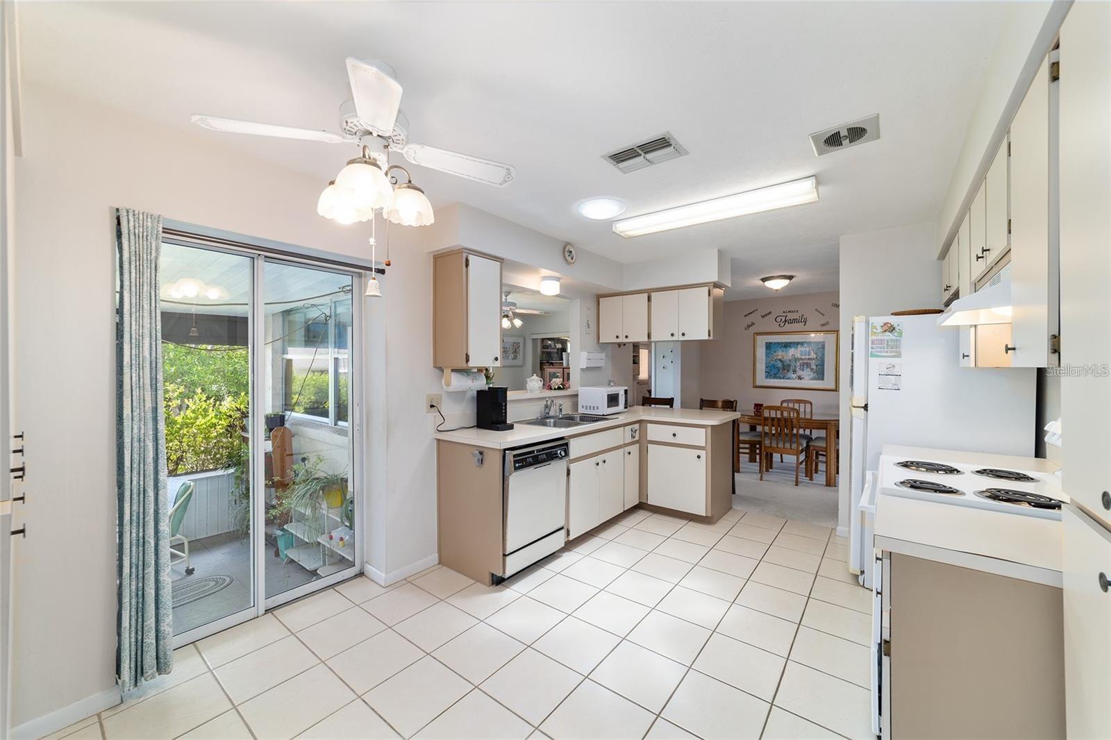 3509 N HONEYLOCUST DR, BEVERLY HILLS, FL, 34465