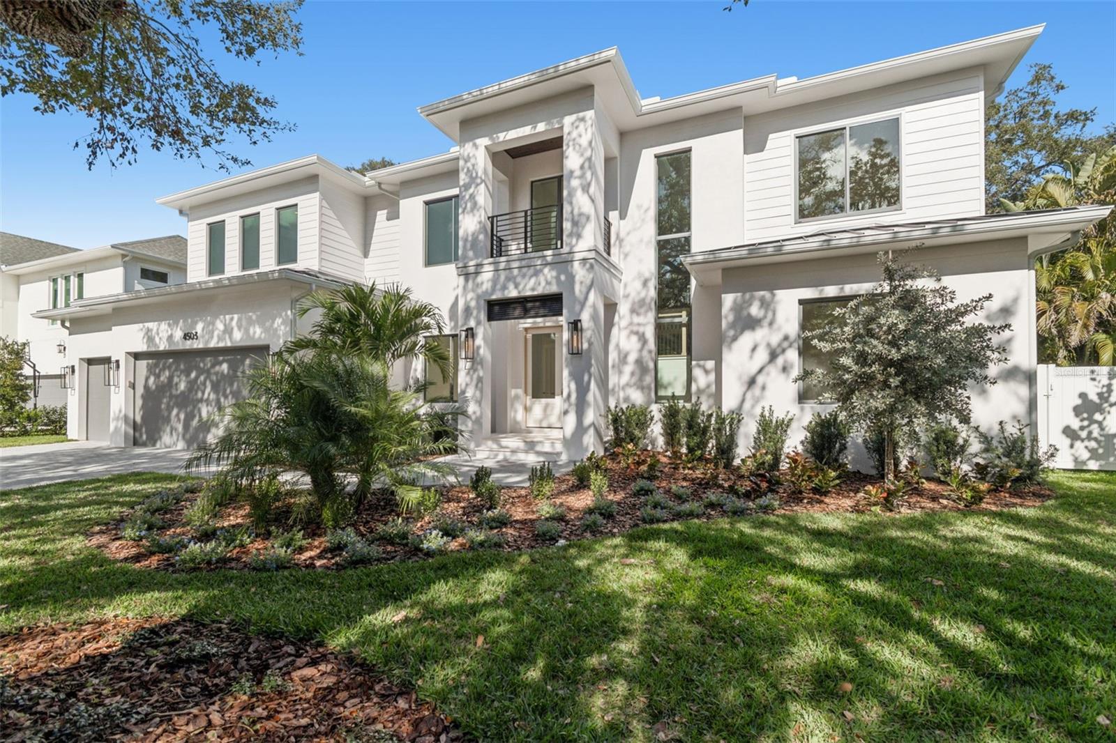 TB8433572 Property Photo