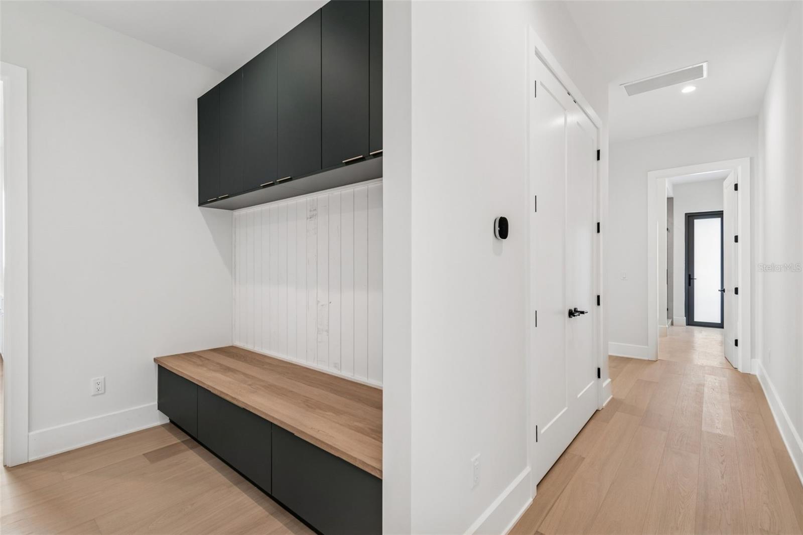 TB8433572 Property Photo