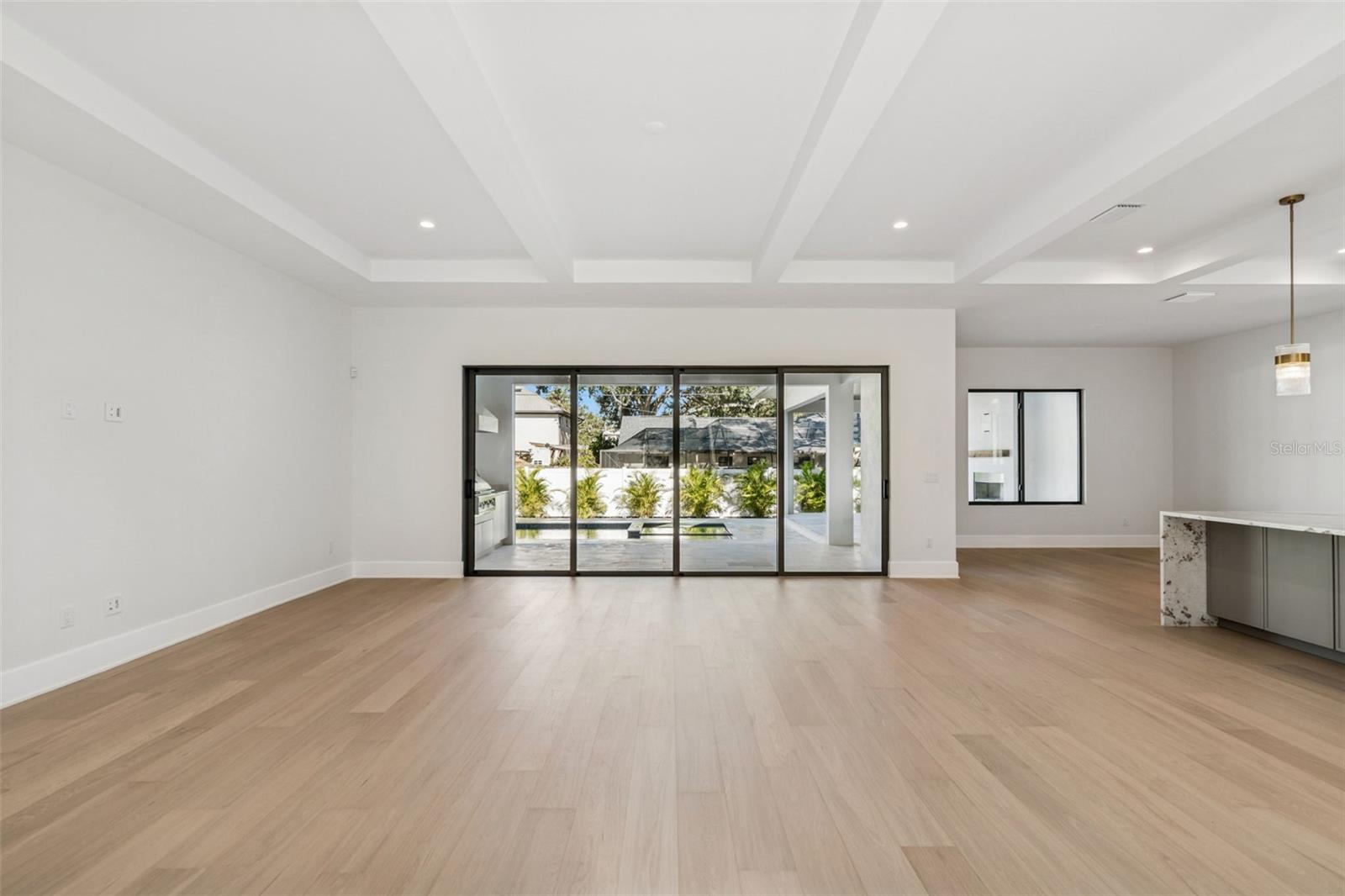 TB8433572 Property Photo