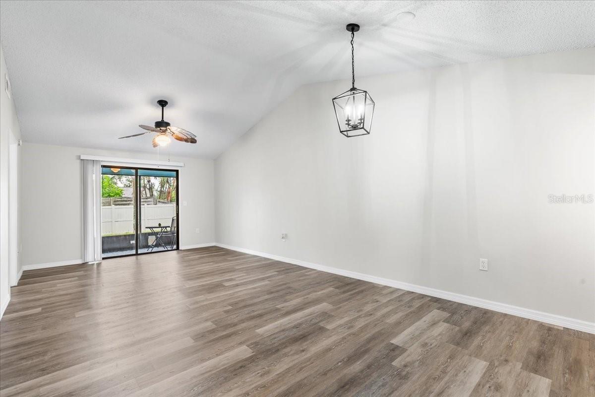 6104 39TH AVE W, BRADENTON, FL, 34209