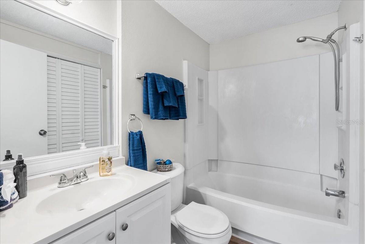 6104 39TH AVE W, BRADENTON, FL, 34209