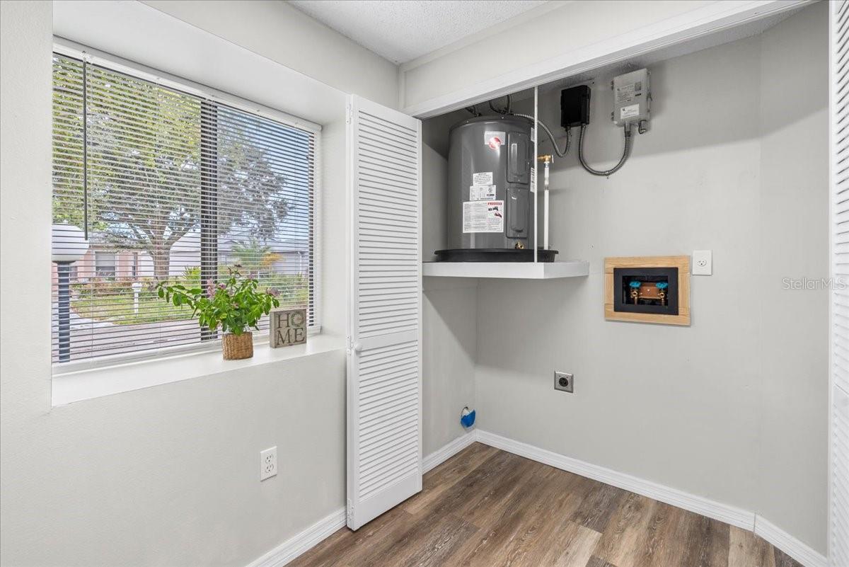 6104 39TH AVE W, BRADENTON, FL, 34209