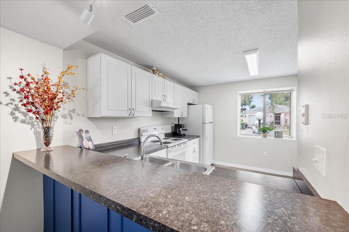 6104 39TH AVE W, BRADENTON, FL, 34209