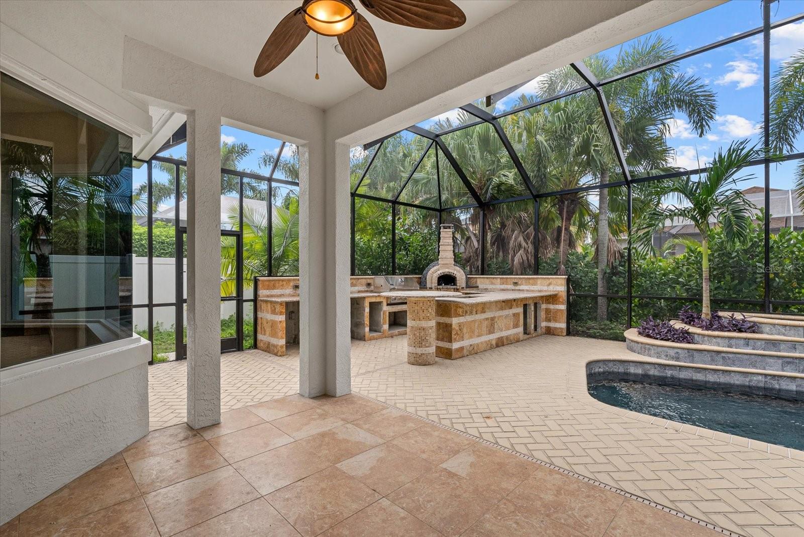 11516 SWEETFLAG DR, LAKEWOOD RANCH, FL, 34202