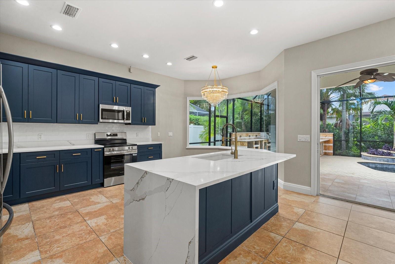 11516 SWEETFLAG DR, LAKEWOOD RANCH, FL, 34202