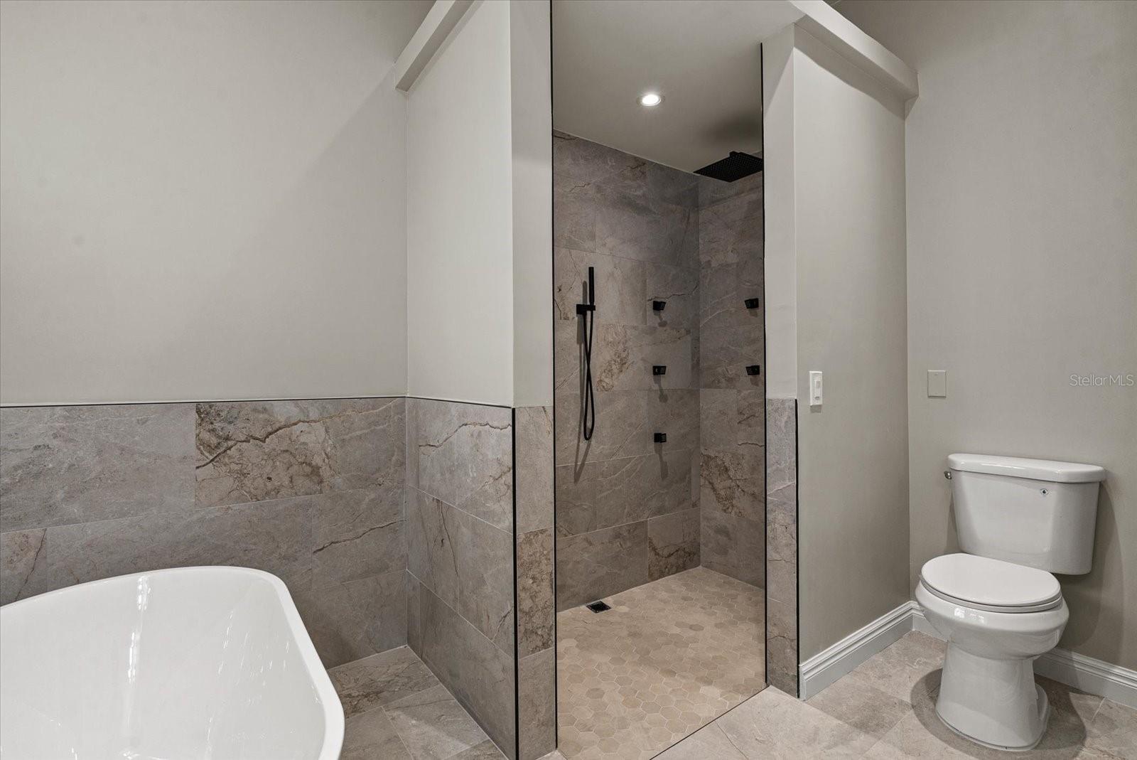 11516 SWEETFLAG DR, LAKEWOOD RANCH, FL, 34202