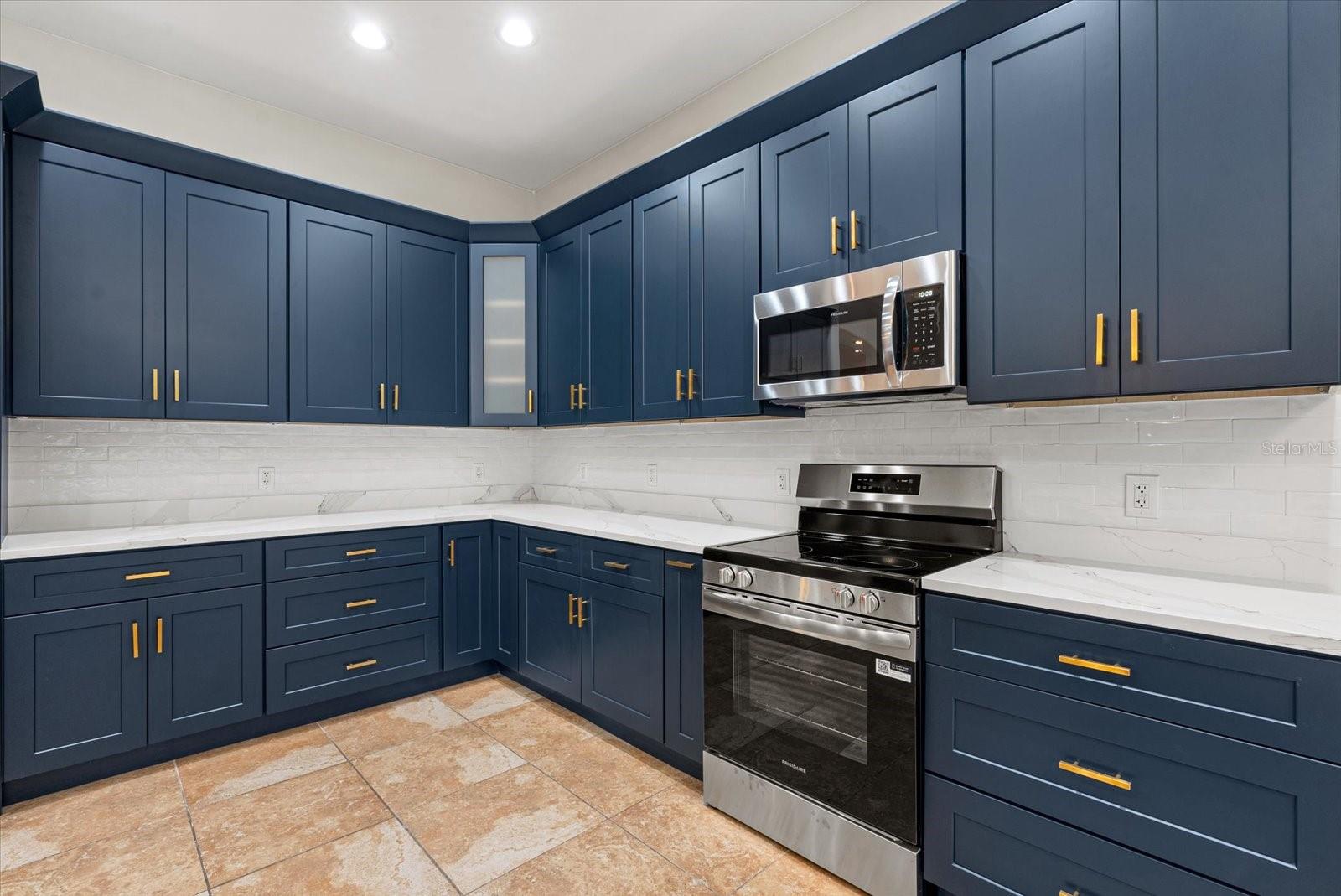 11516 SWEETFLAG DR, LAKEWOOD RANCH, FL, 34202