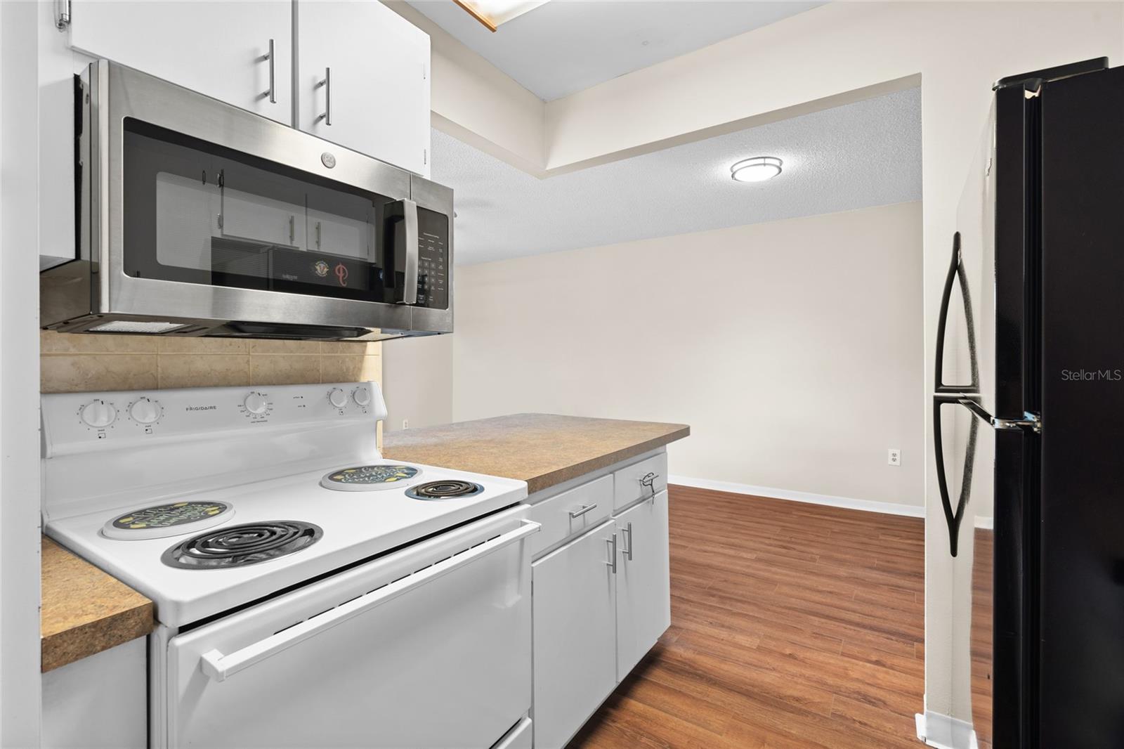 TB8433600 Property Photo