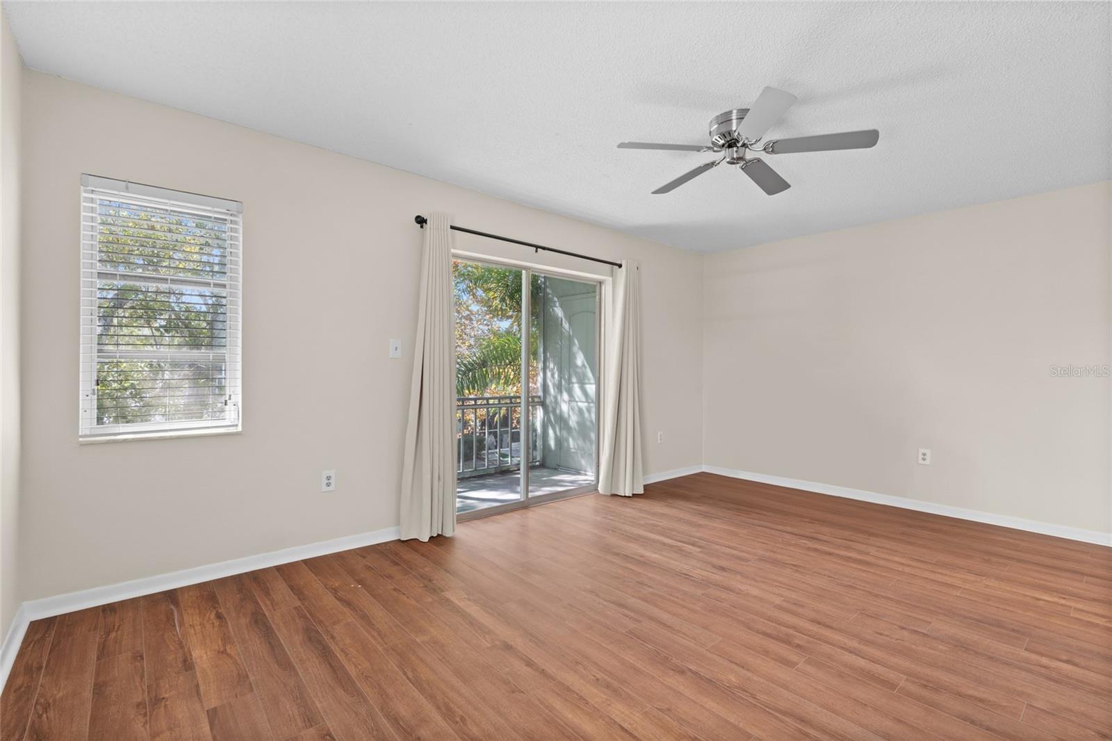 TB8433600 Property Photo