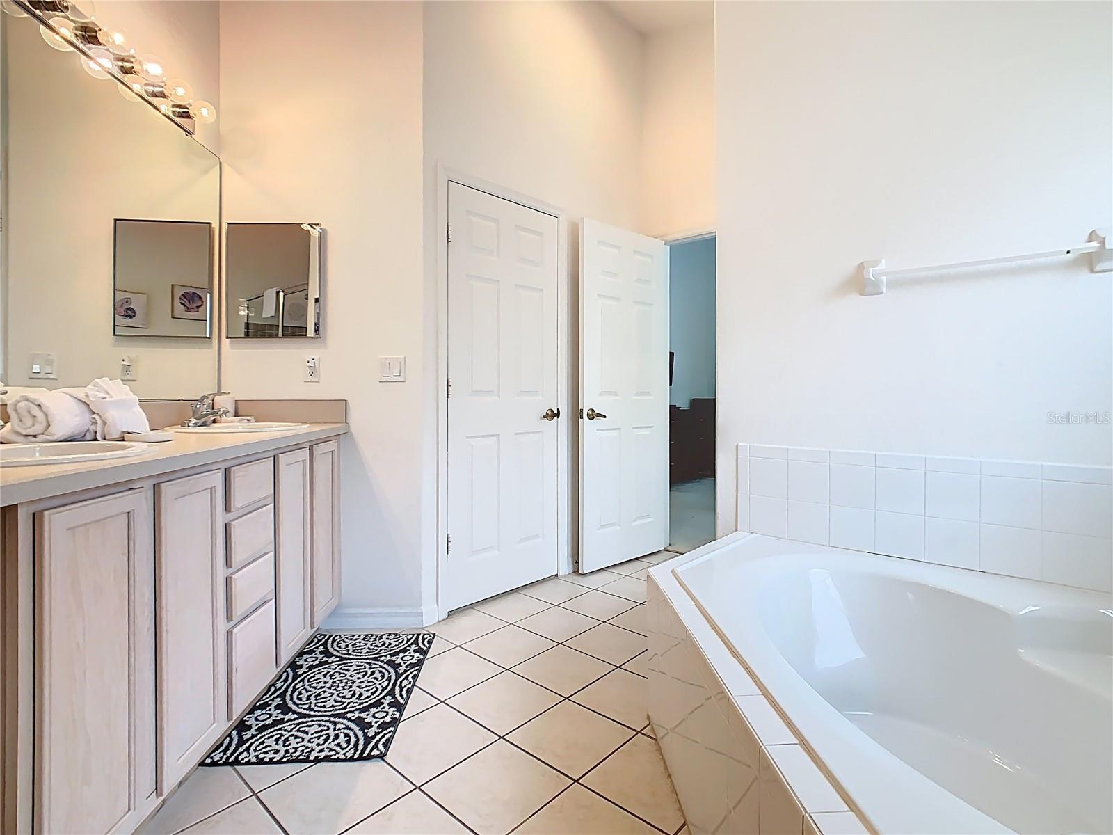 725 ANDALUSIA LOOP, DAVENPORT, FL, 33837