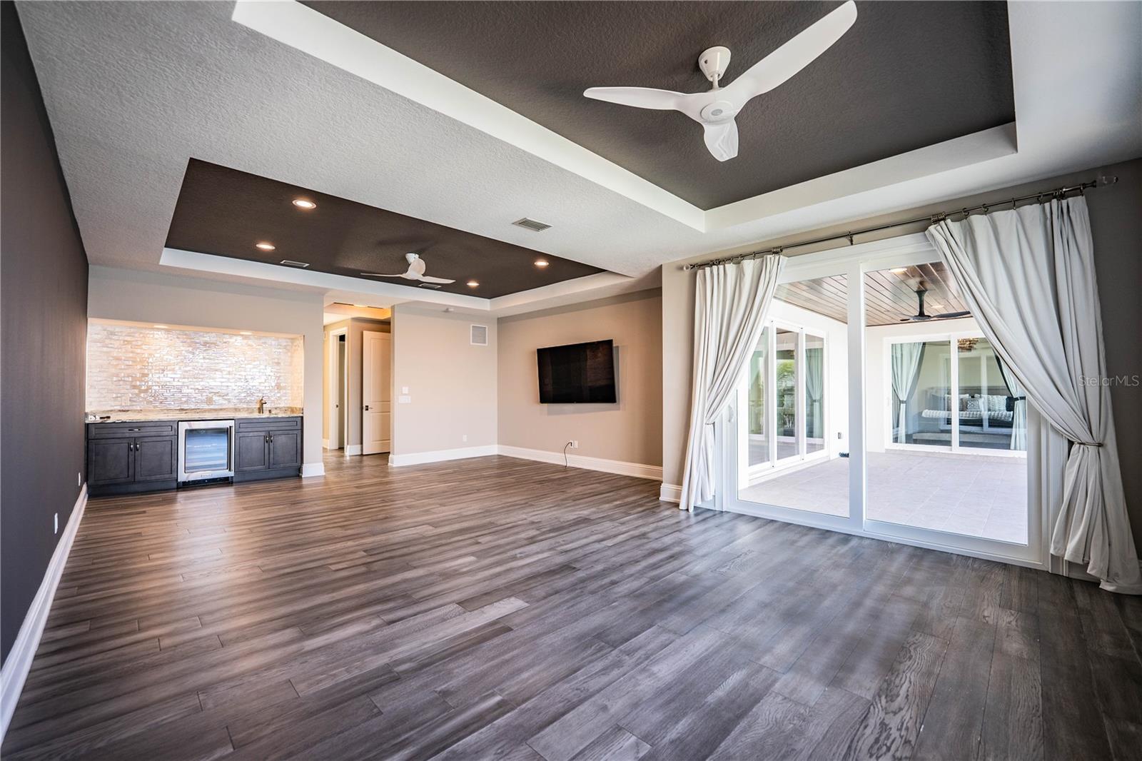 L4956297 Property Photo