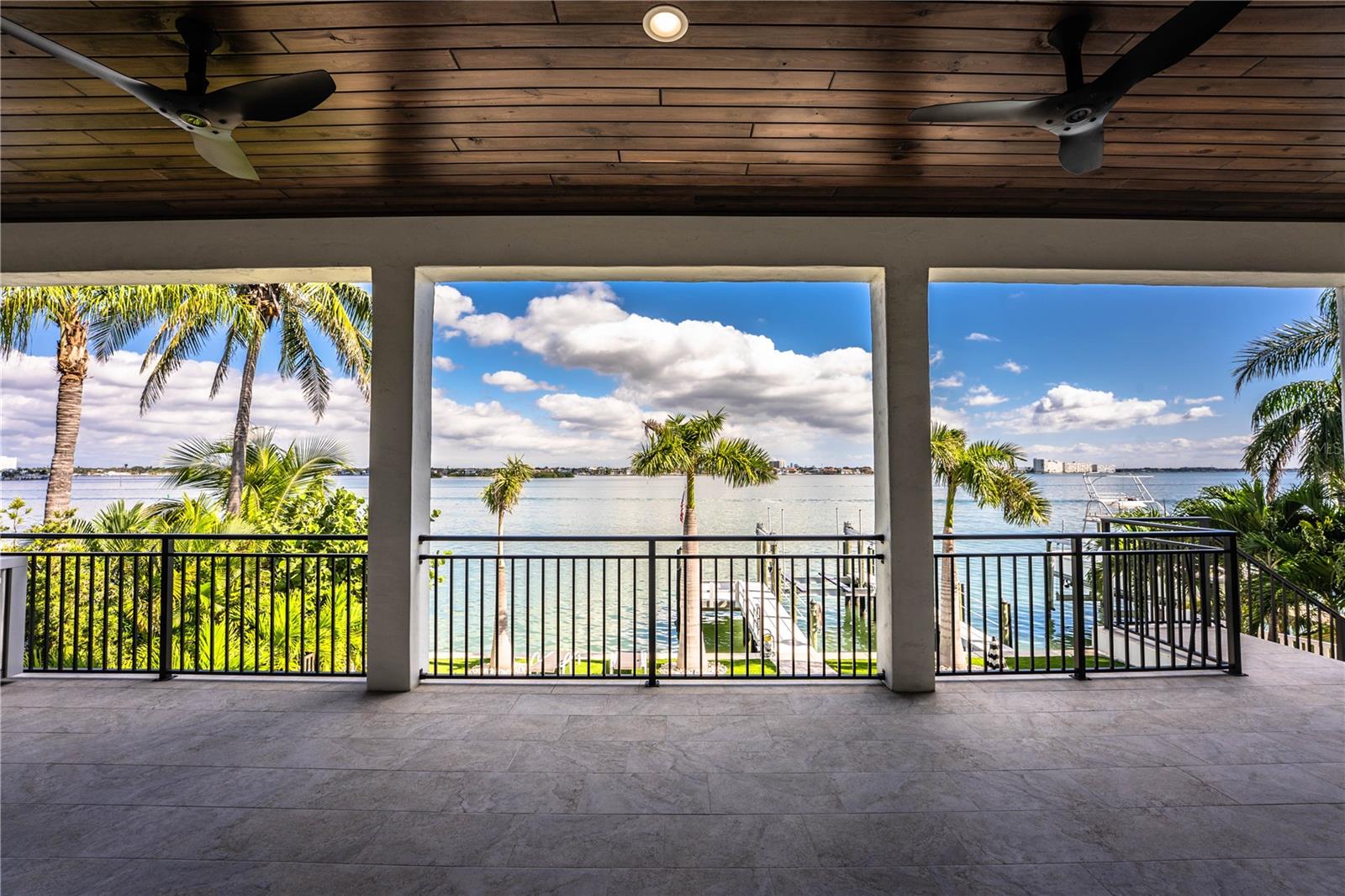 L4956297 Property Photo