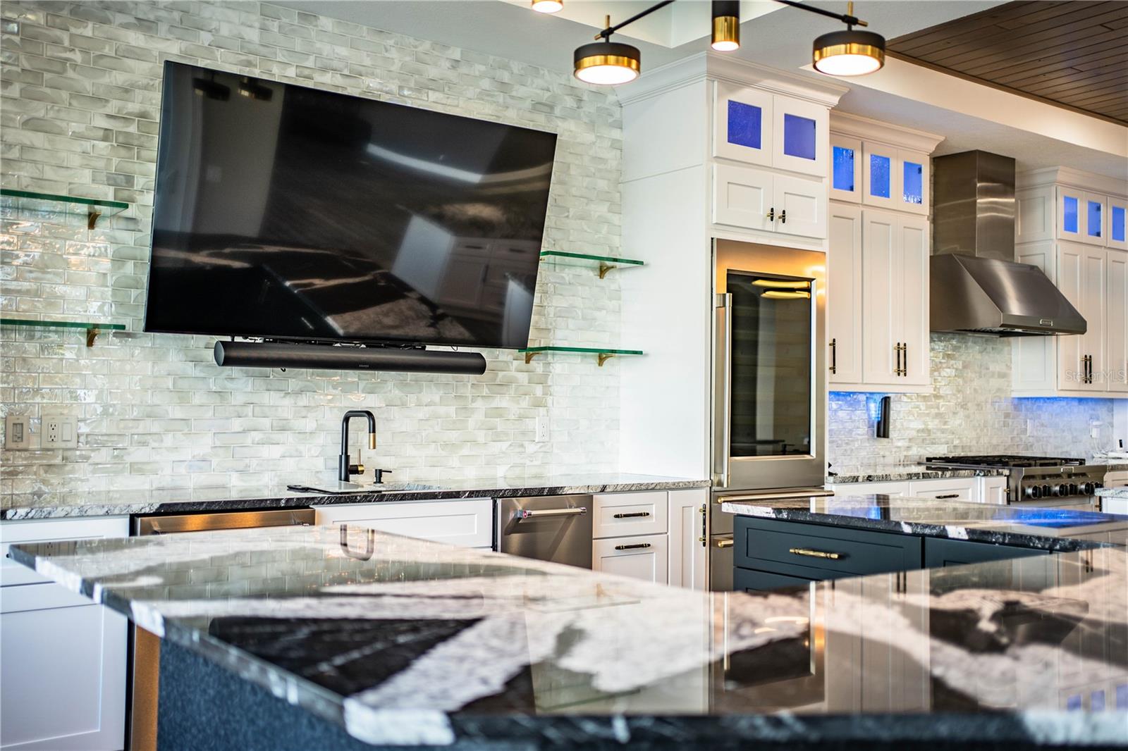 L4956297 Property Photo