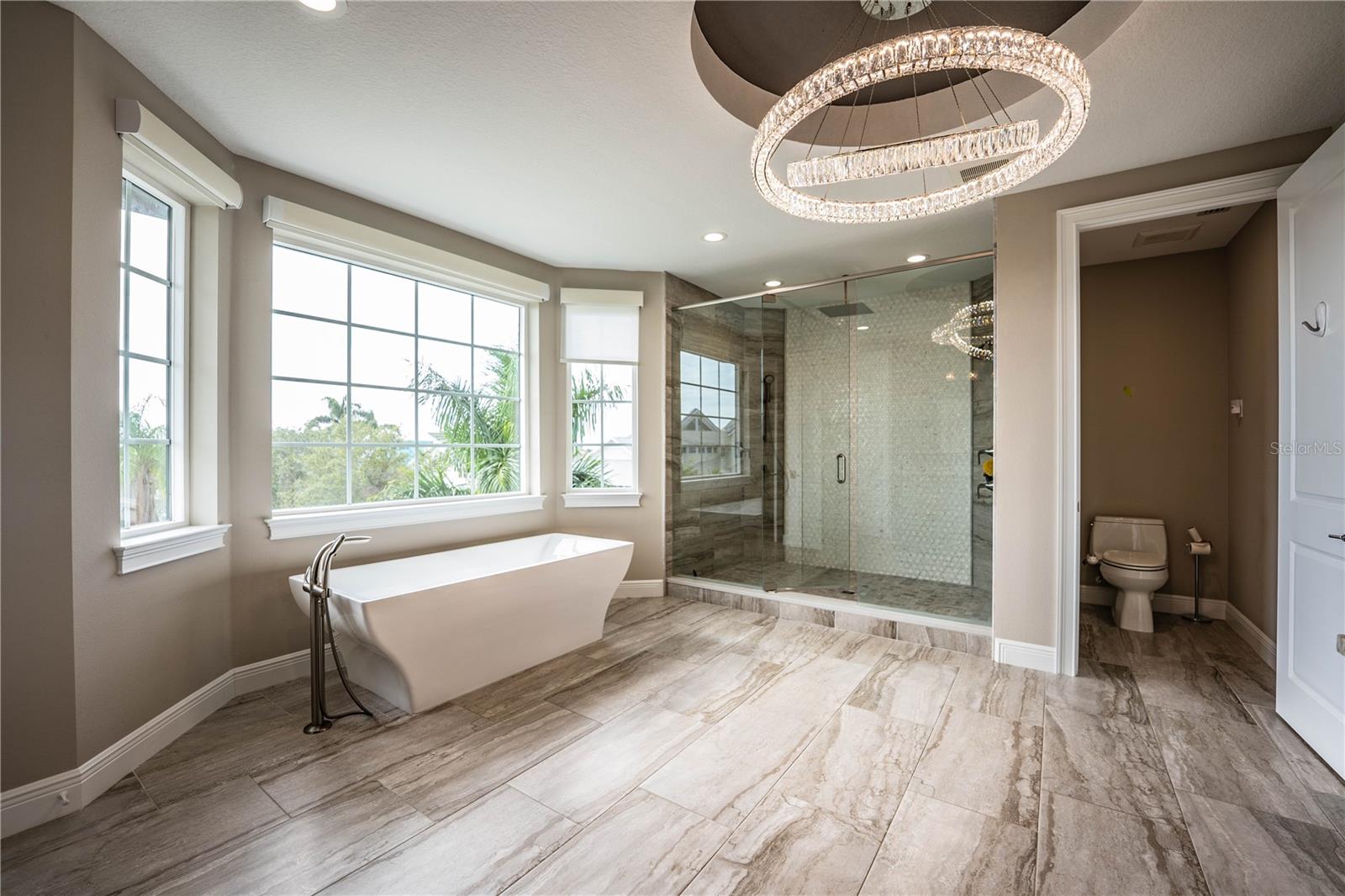 L4956297 Property Photo