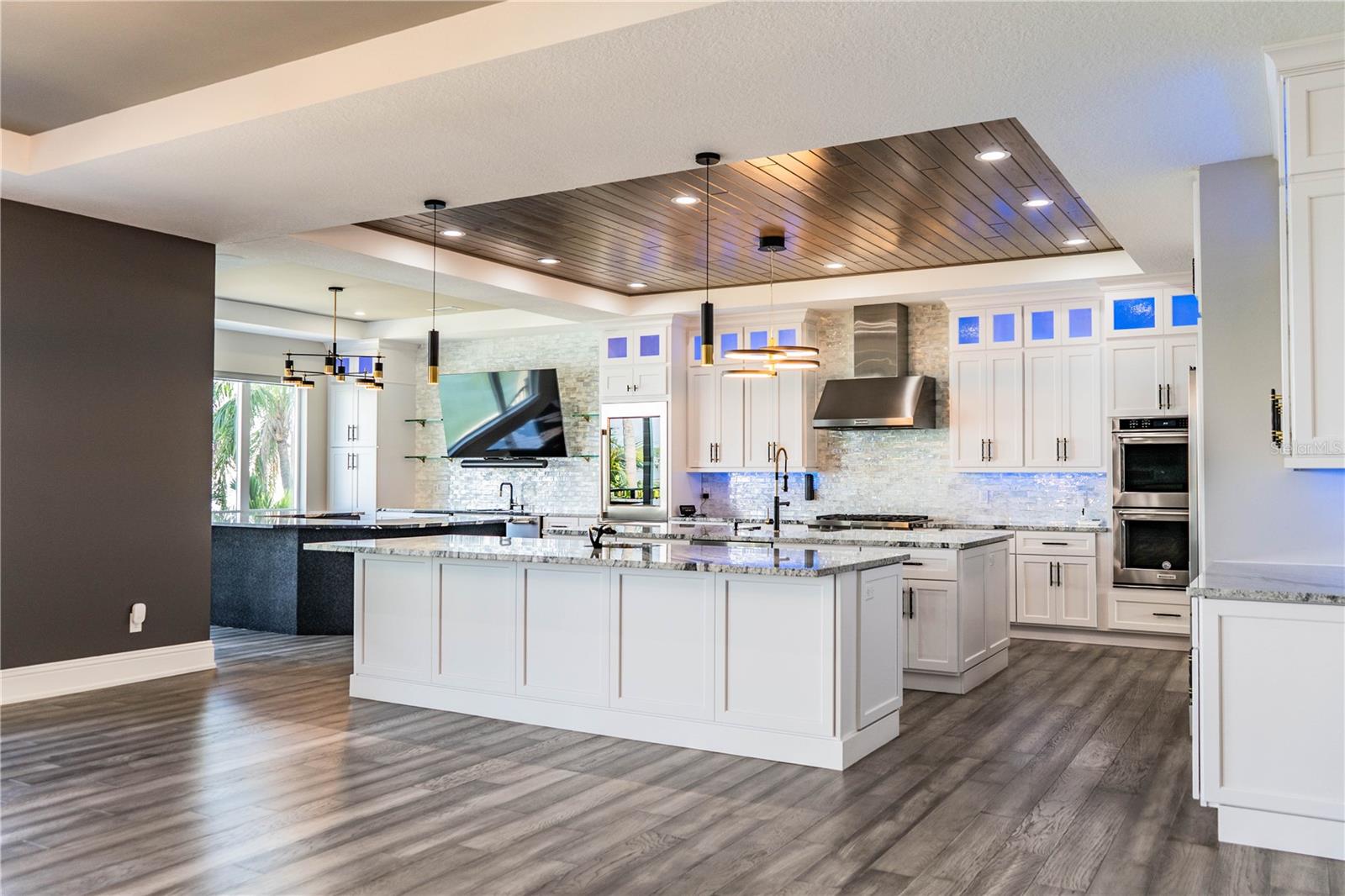 L4956297 Property Photo