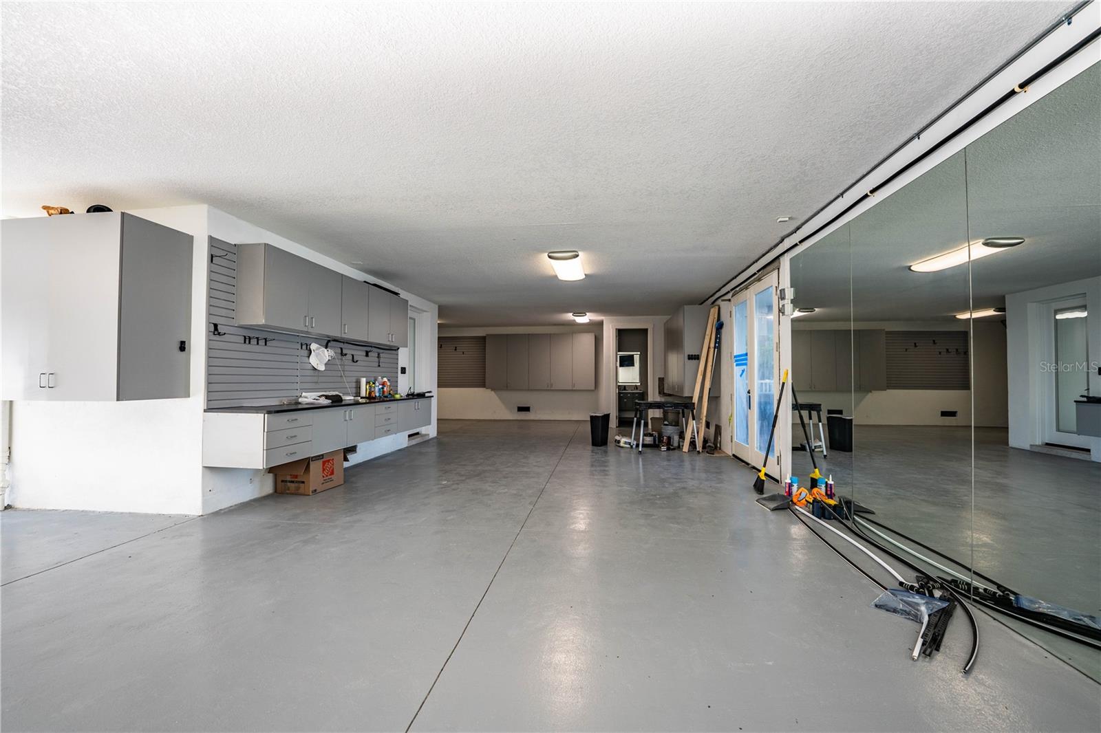 L4956297 Property Photo