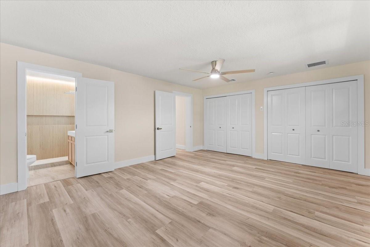 1155 E LOTUS DR, DUNEDIN, FL, 34698