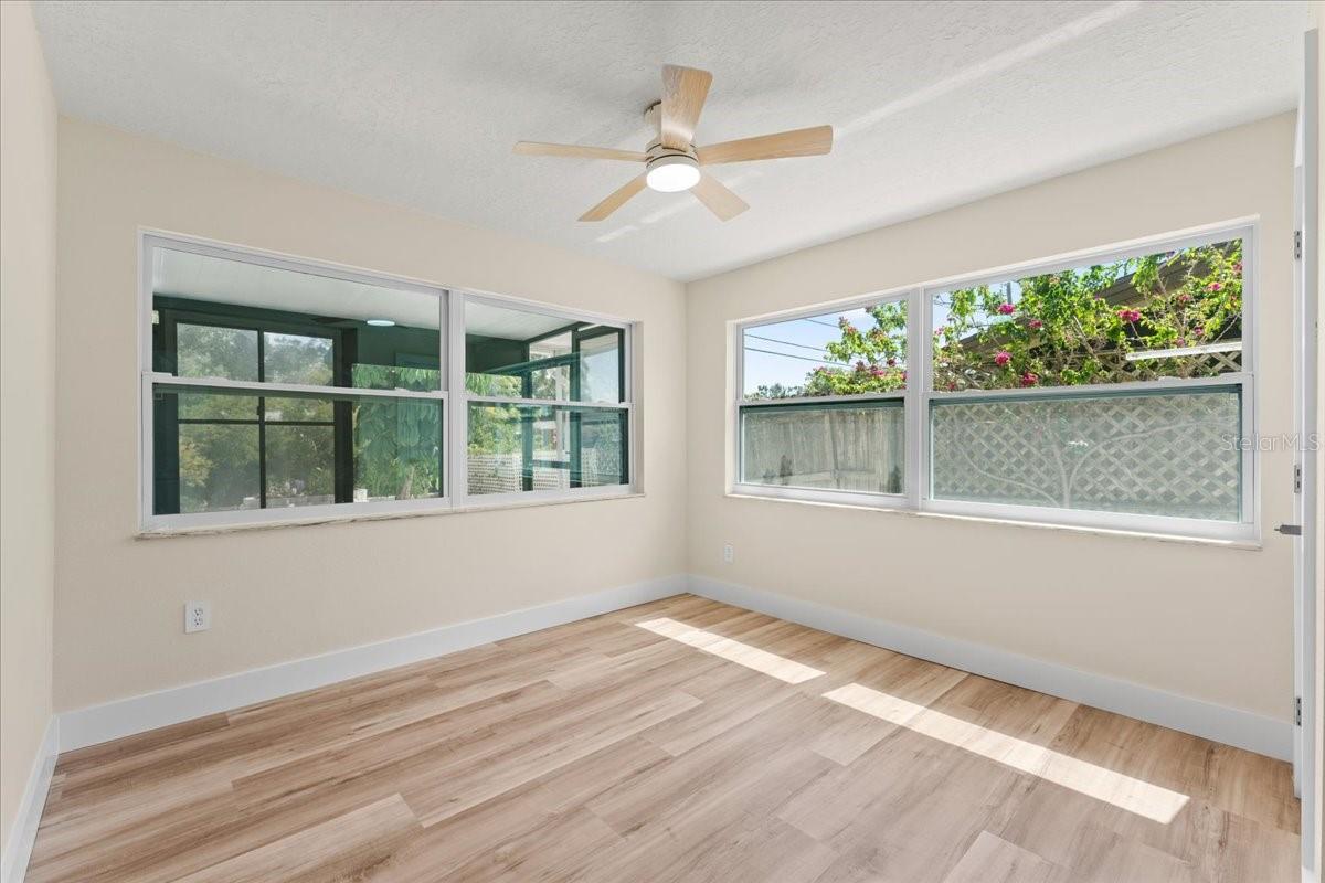 1155 E LOTUS DR, DUNEDIN, FL, 34698