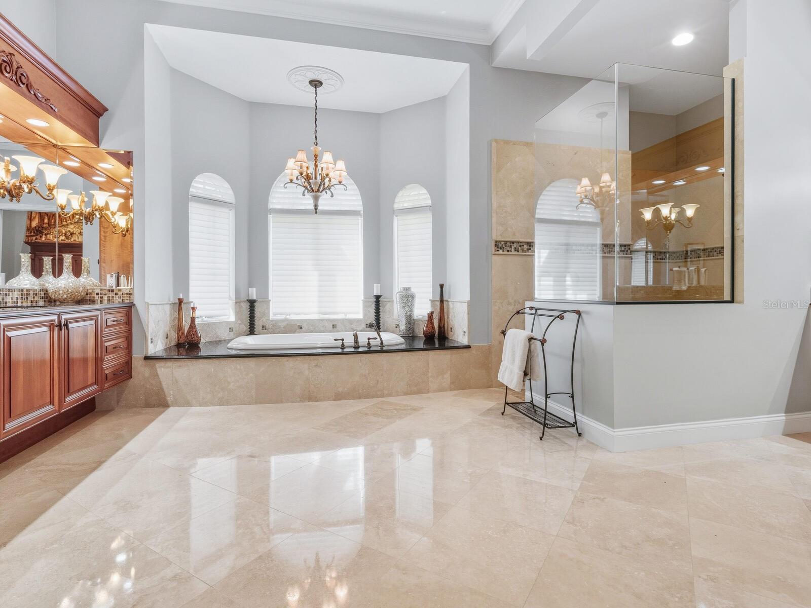 A4667067 Property Photo