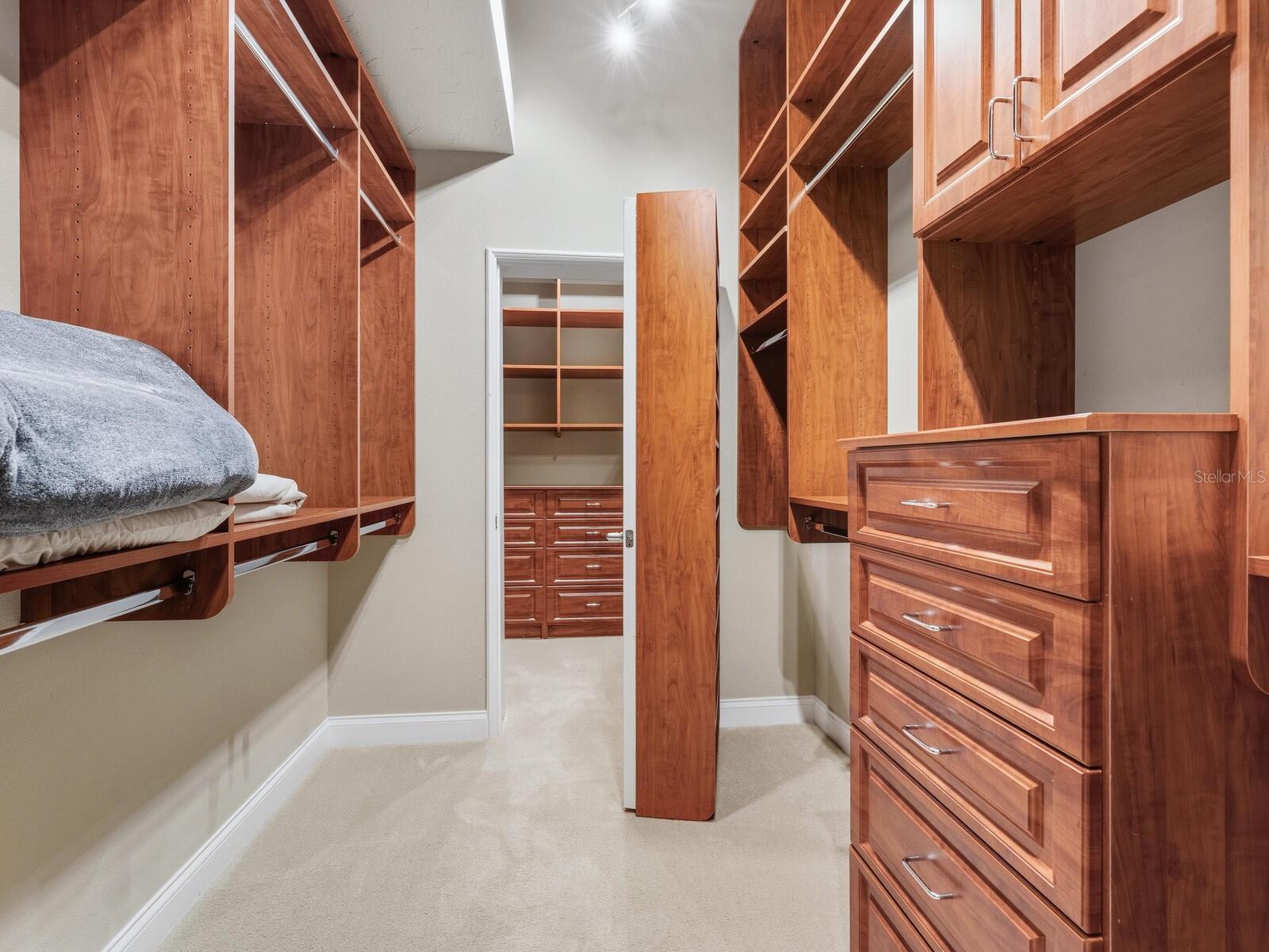 A4667067 Property Photo