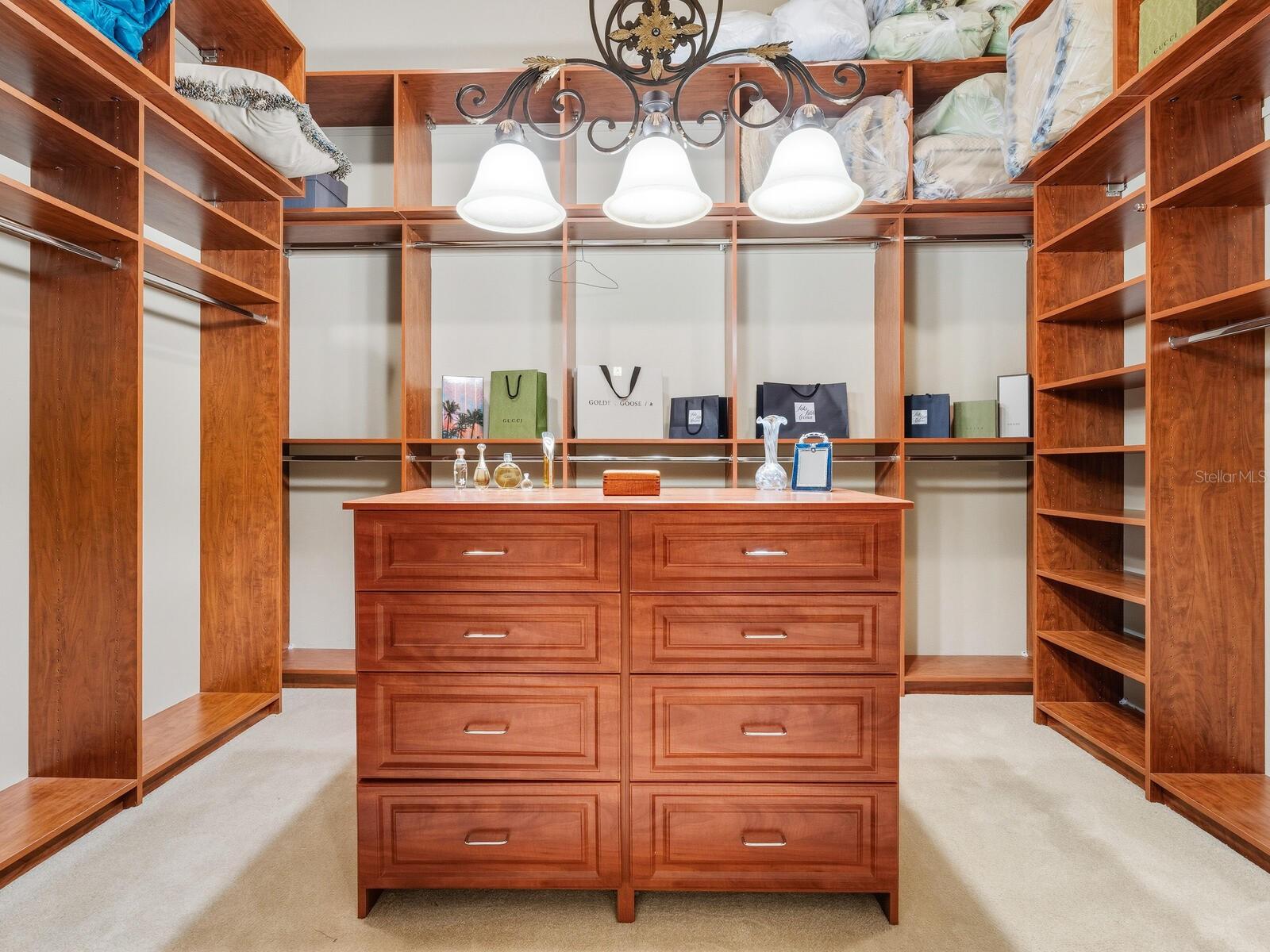 A4667067 Property Photo