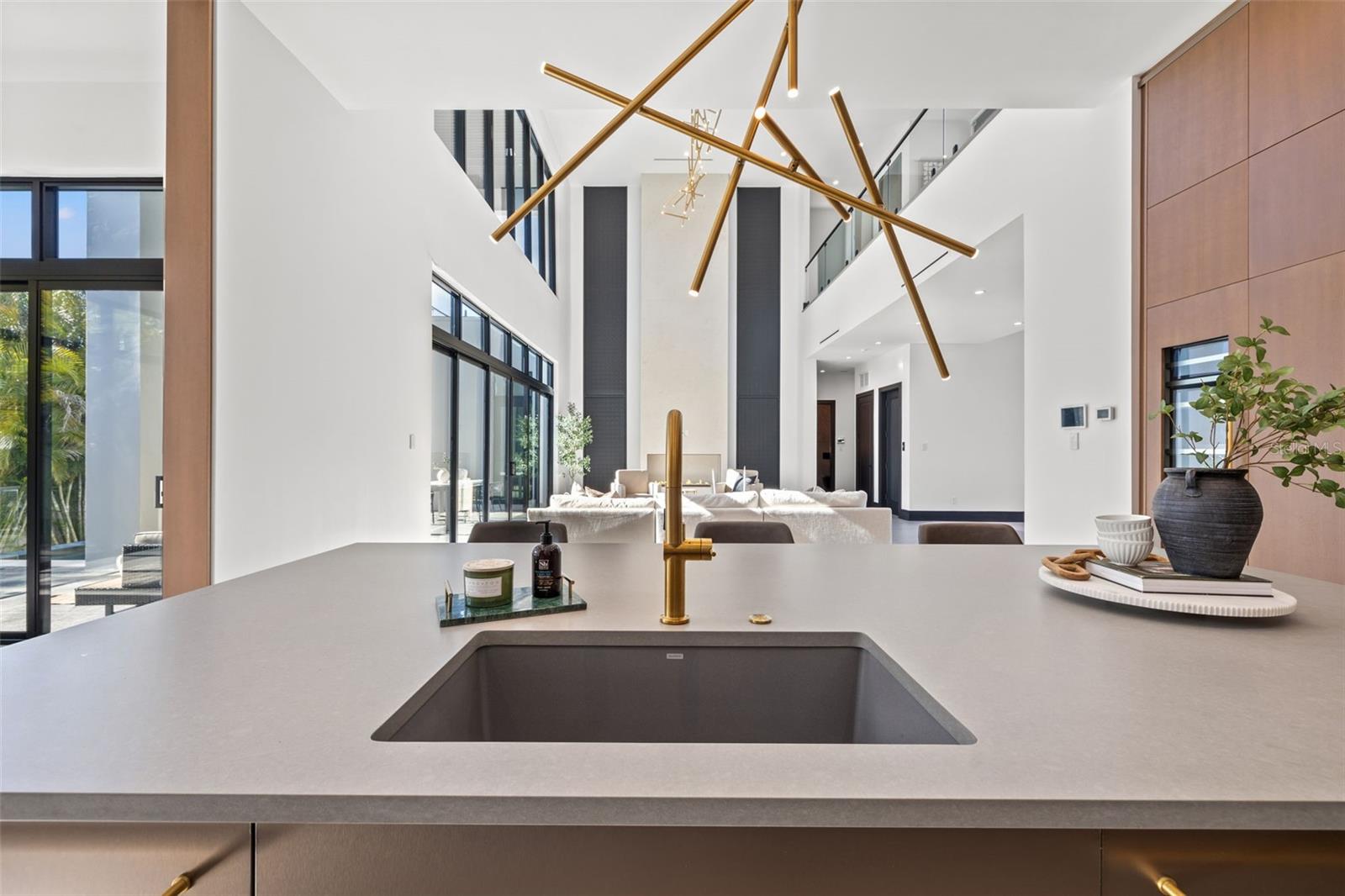 TB8433695 Property Photo