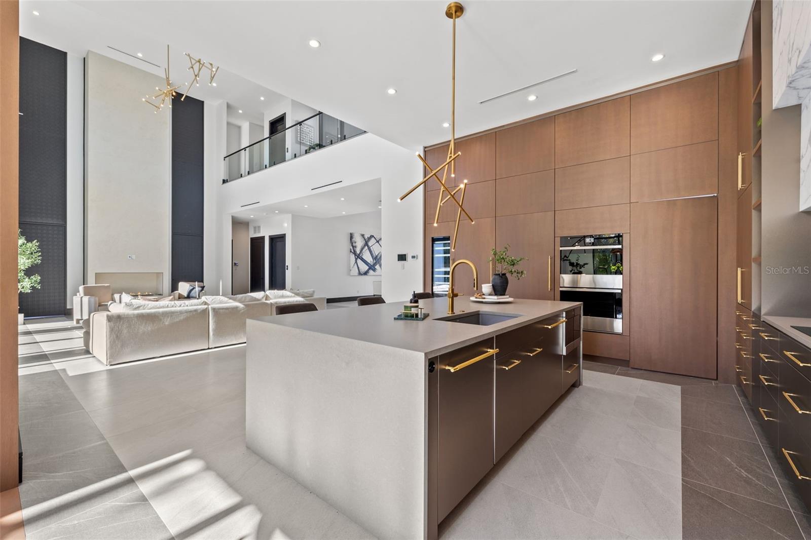 TB8433695 Property Photo