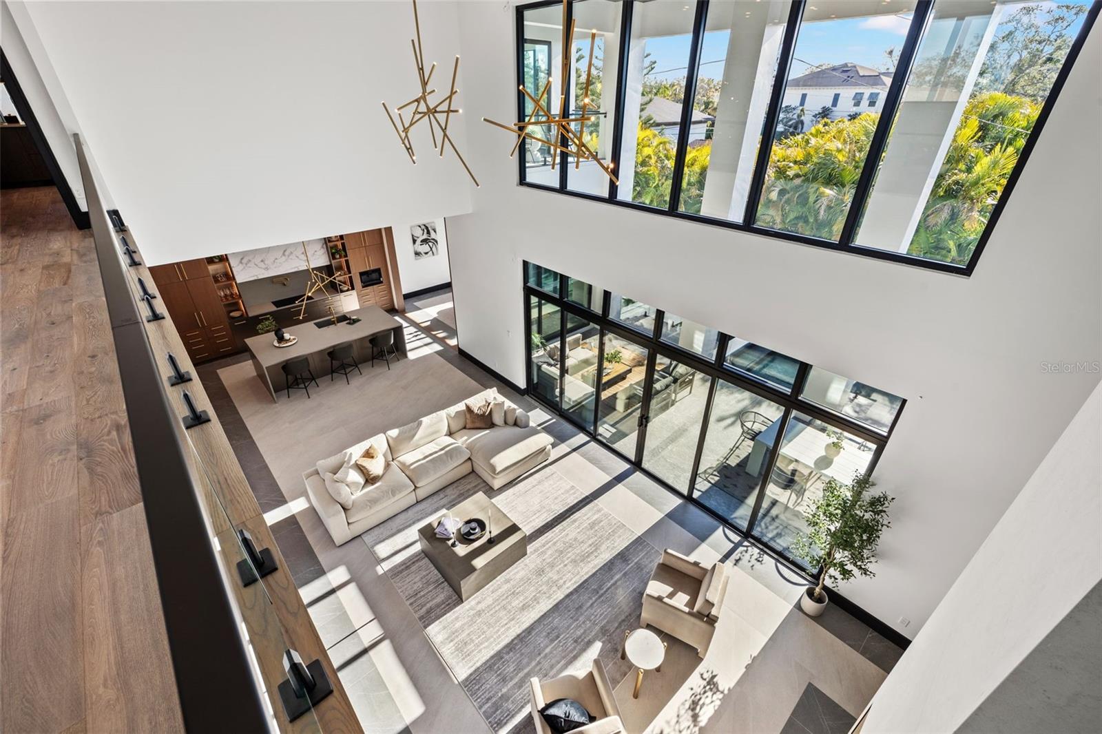 TB8433695 Property Photo