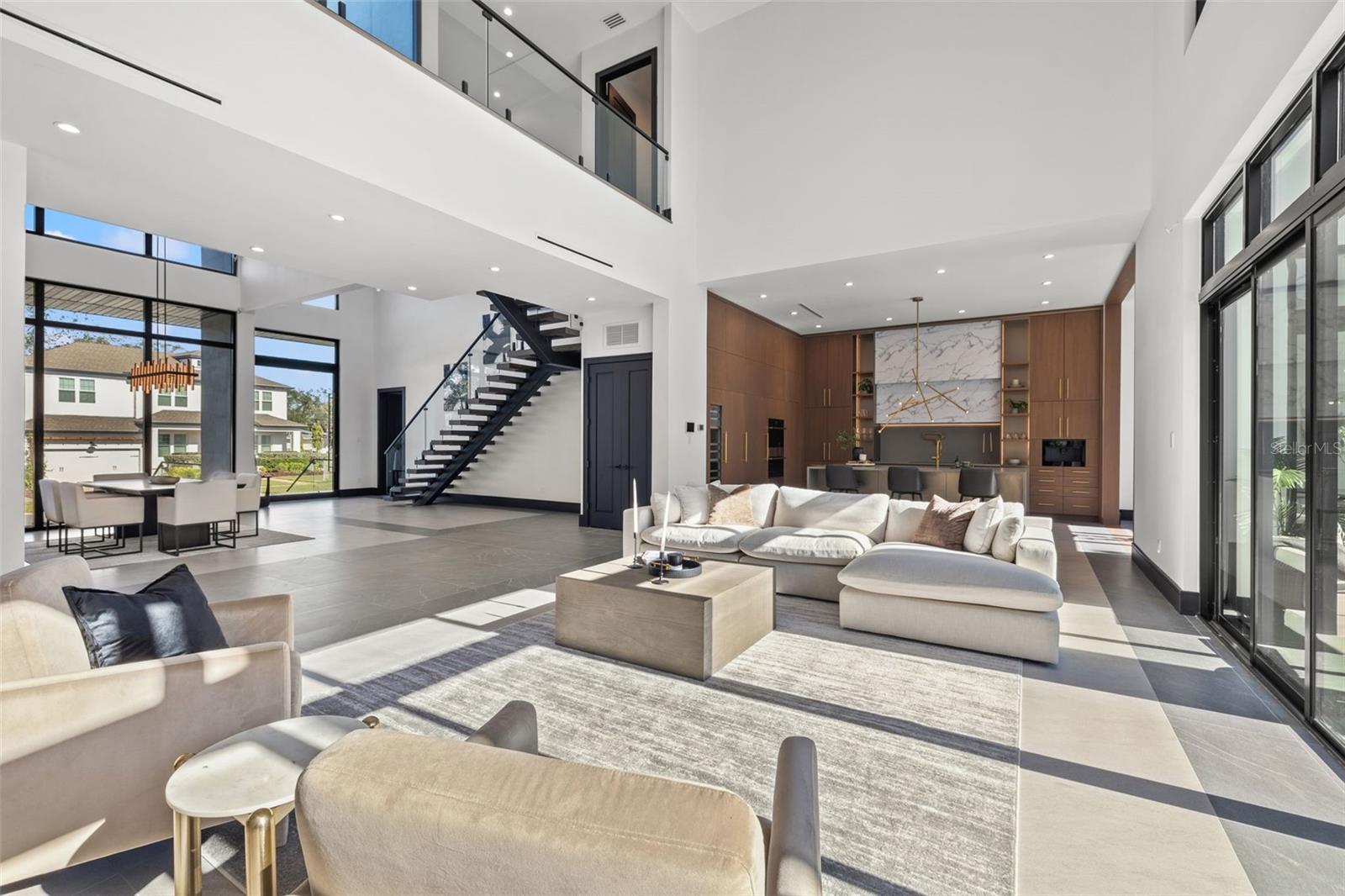 TB8433695 Property Photo