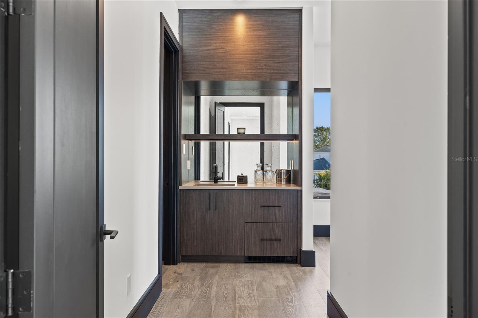 TB8433695 Property Photo