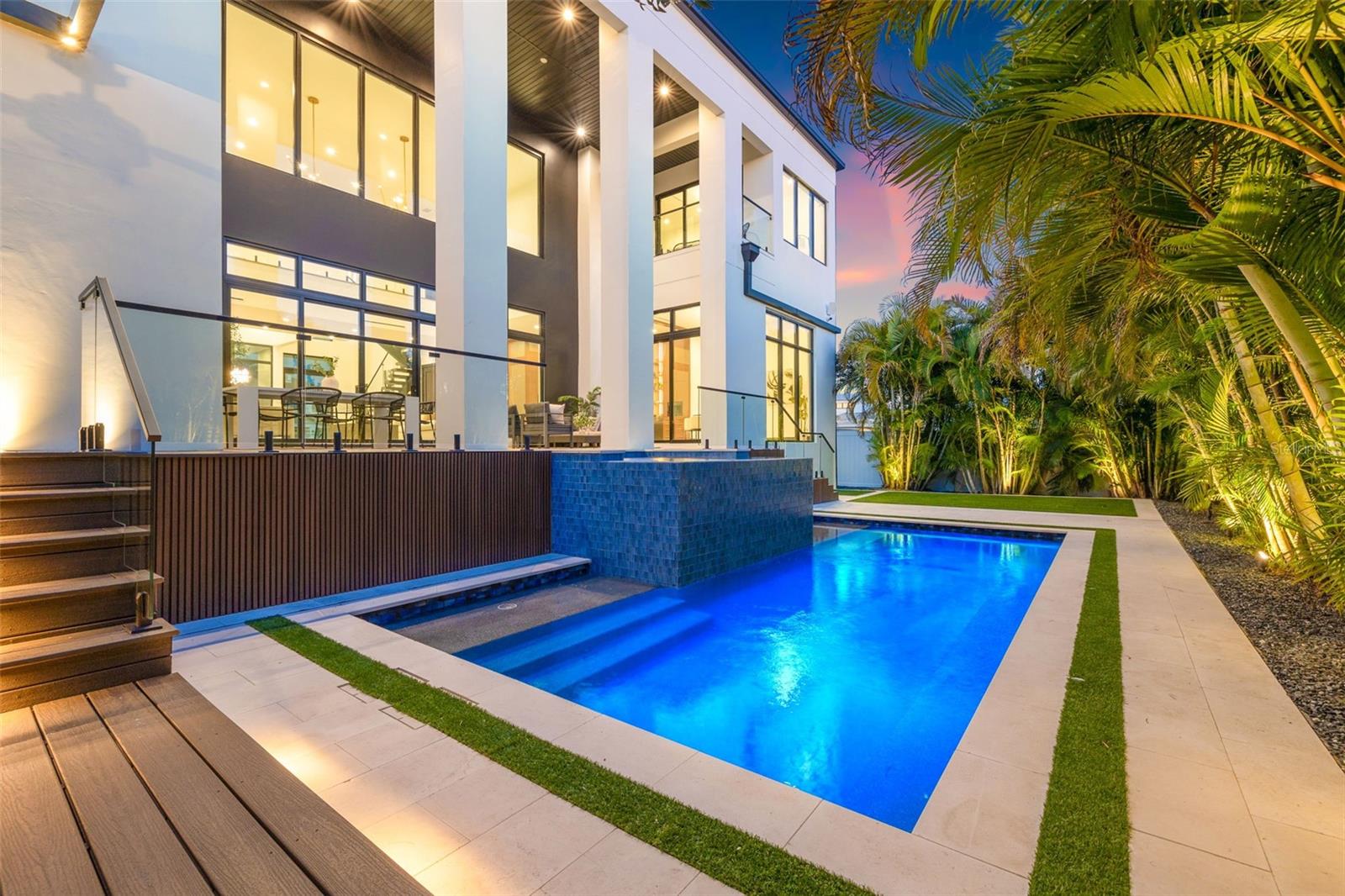 TB8433695 Property Photo