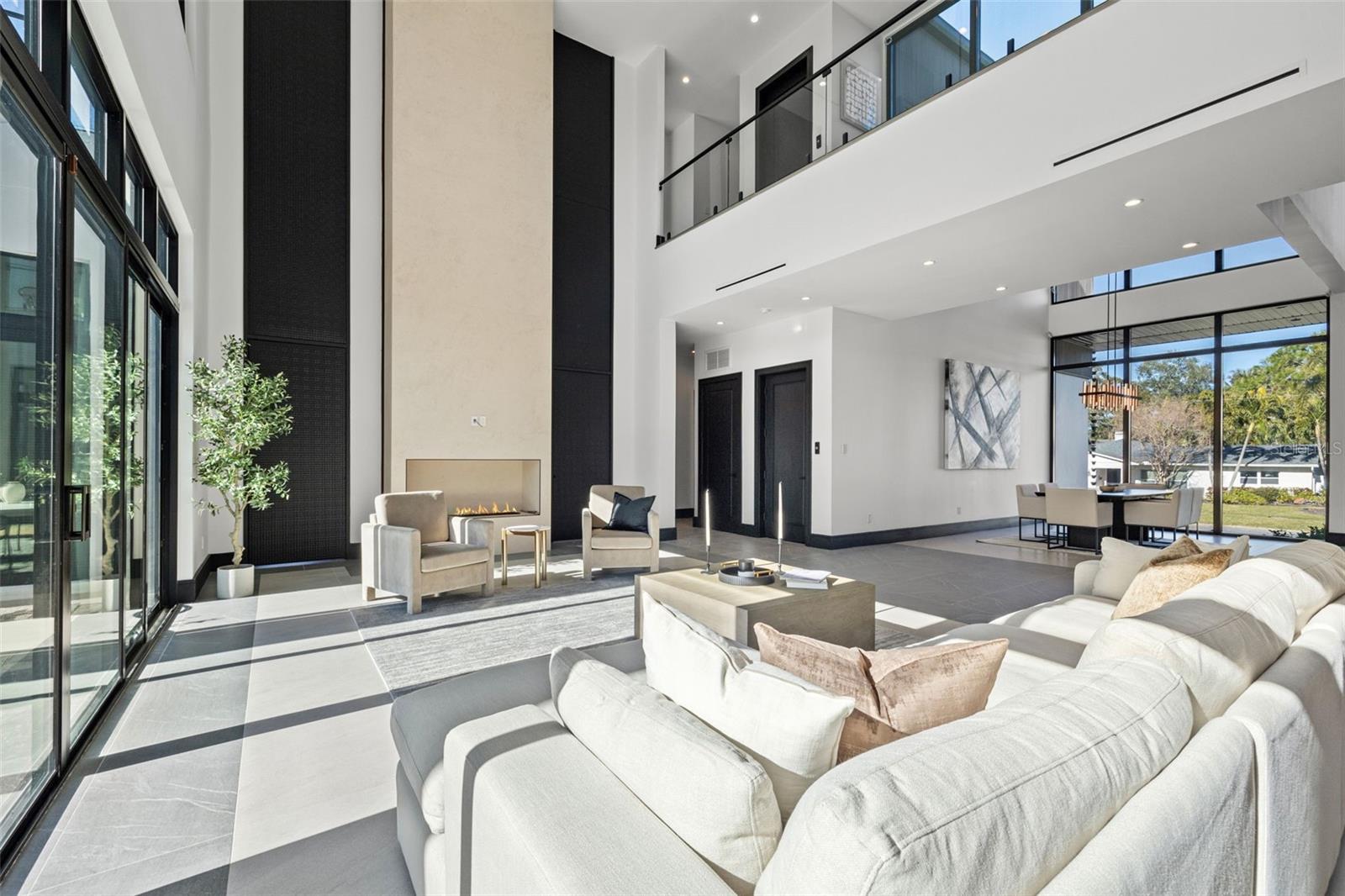 TB8433695 Property Photo