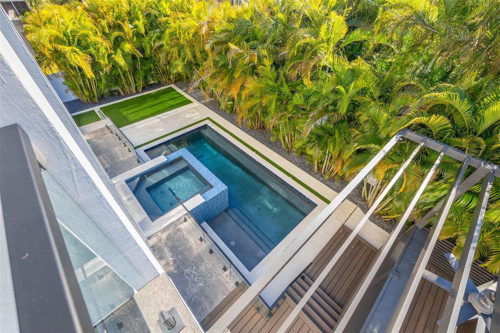 TB8433695 Property Photo