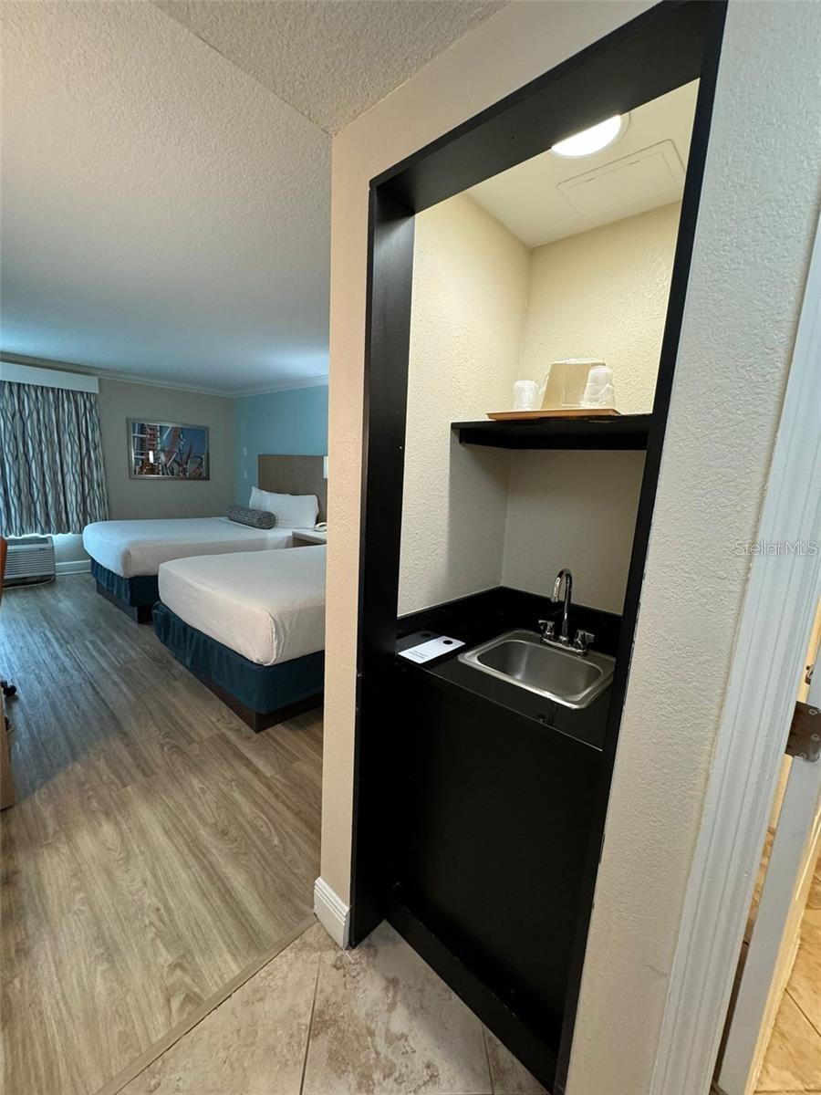 O6349076 Property Photo