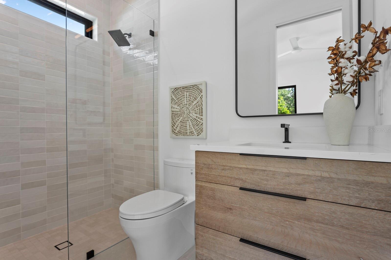 A4667090 Property Photo