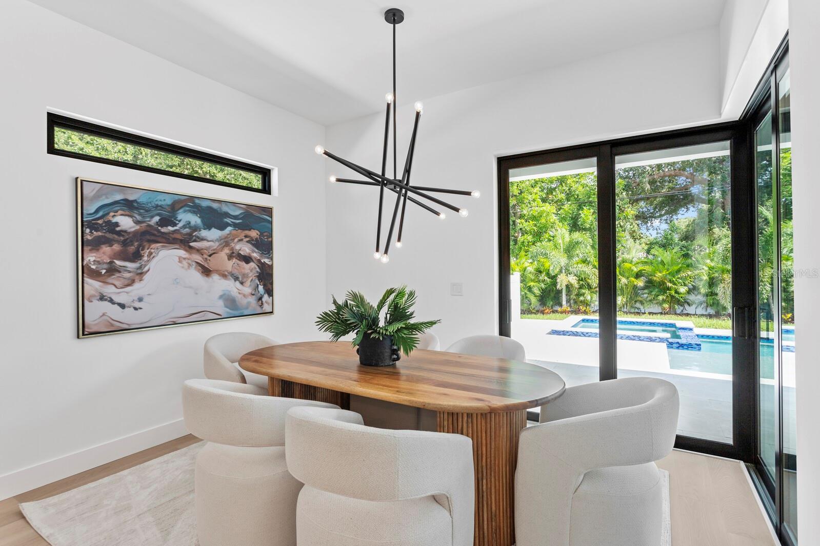 A4667090 Property Photo