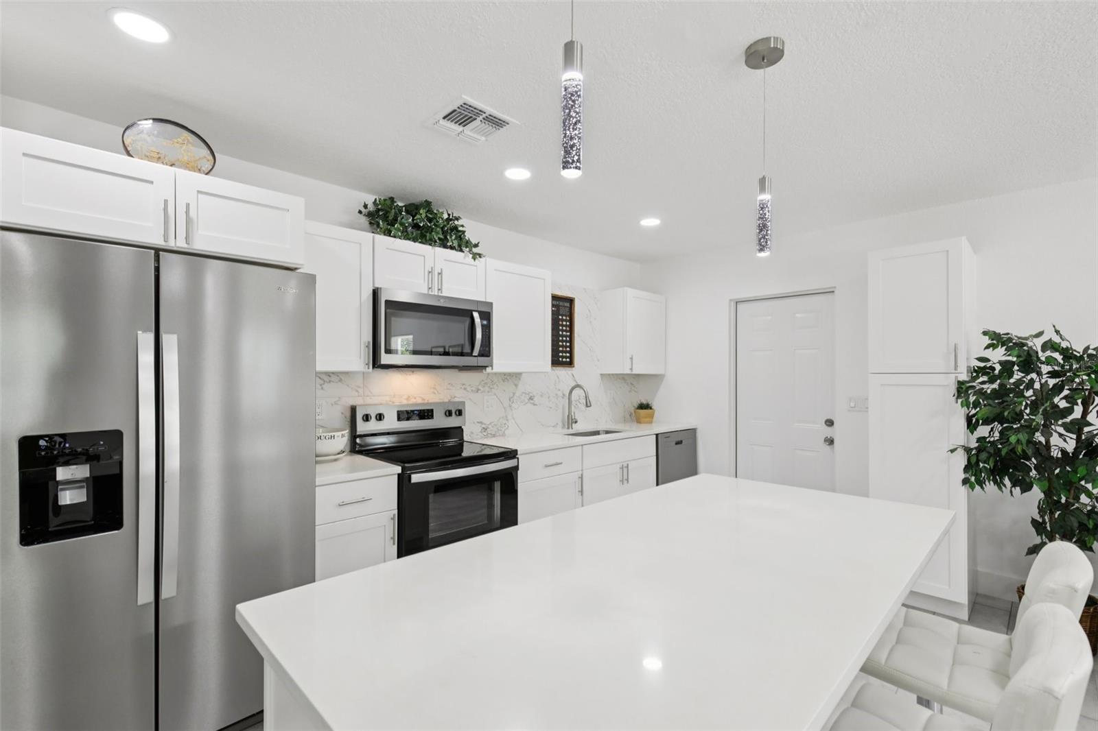 3530 GOODRICH AVE, SARASOTA, FL, 34234