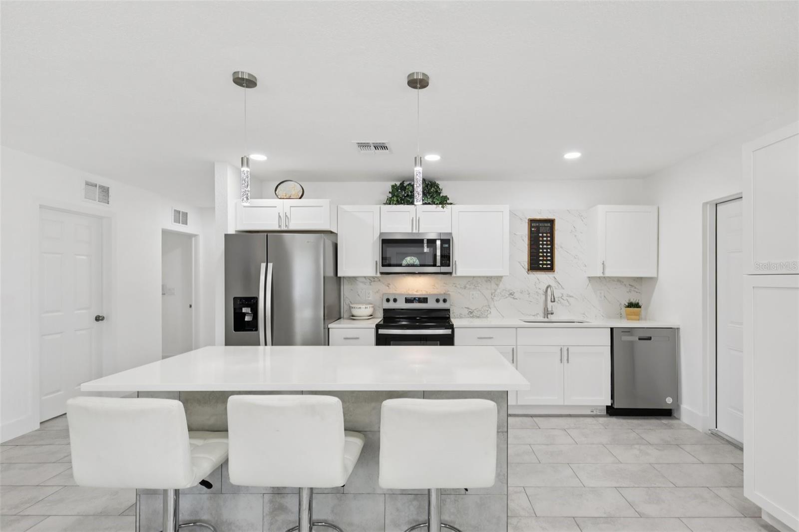 3530 GOODRICH AVE, SARASOTA, FL, 34234