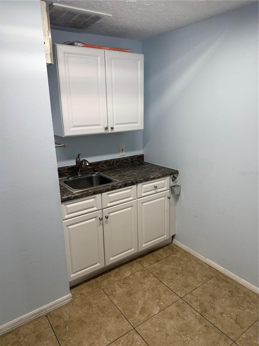 1905 W BAKER ST #B, PLANT CITY, FL, 33563