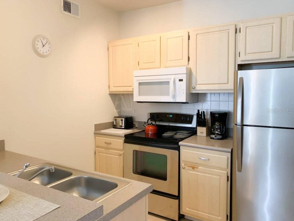 8820 DUNES CT #301, KISSIMMEE, FL, 34747