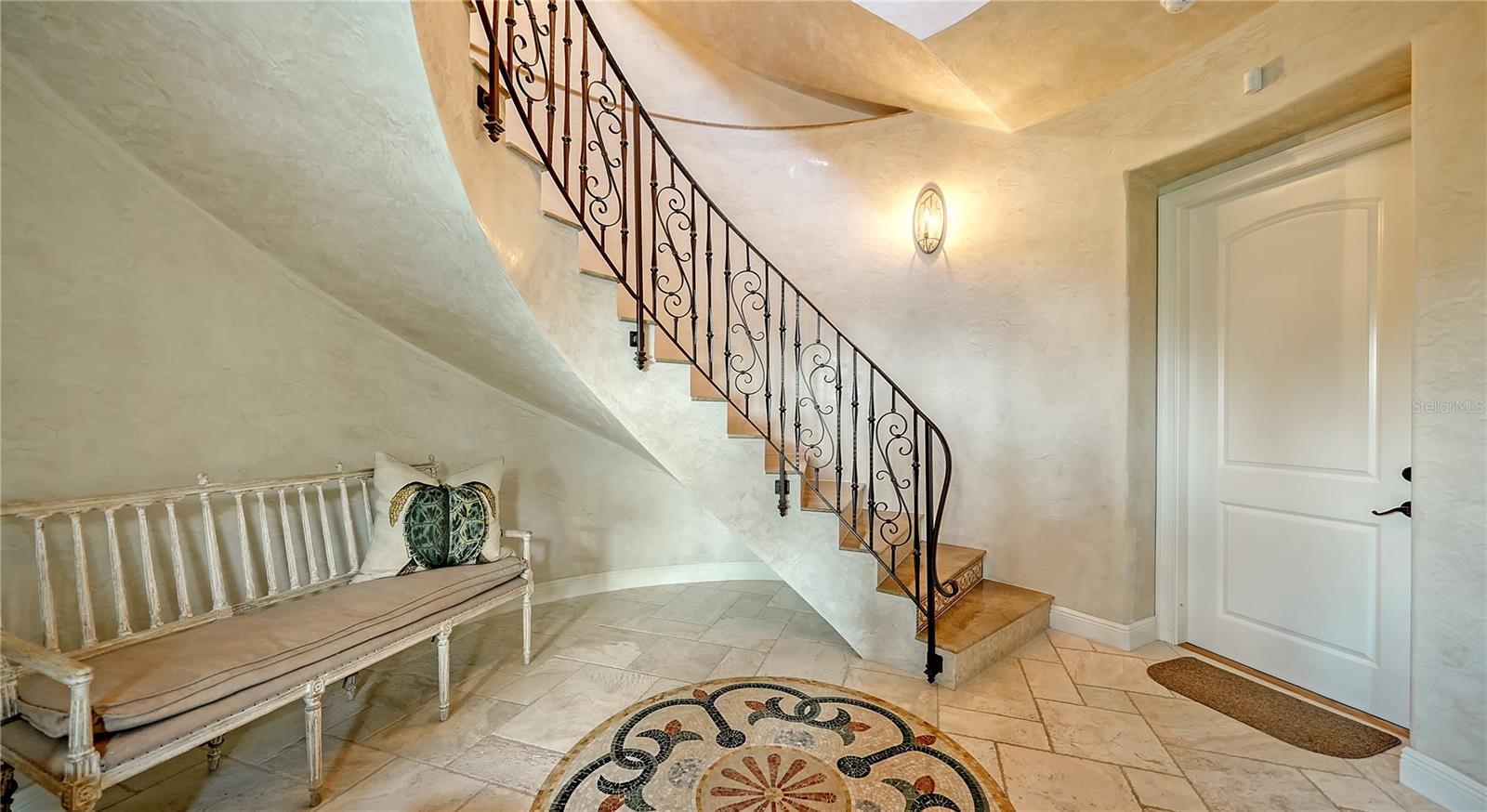 A4667111 Property Photo