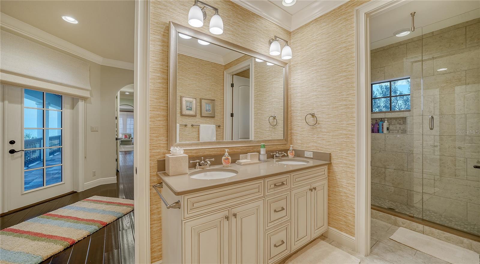 A4667111 Property Photo