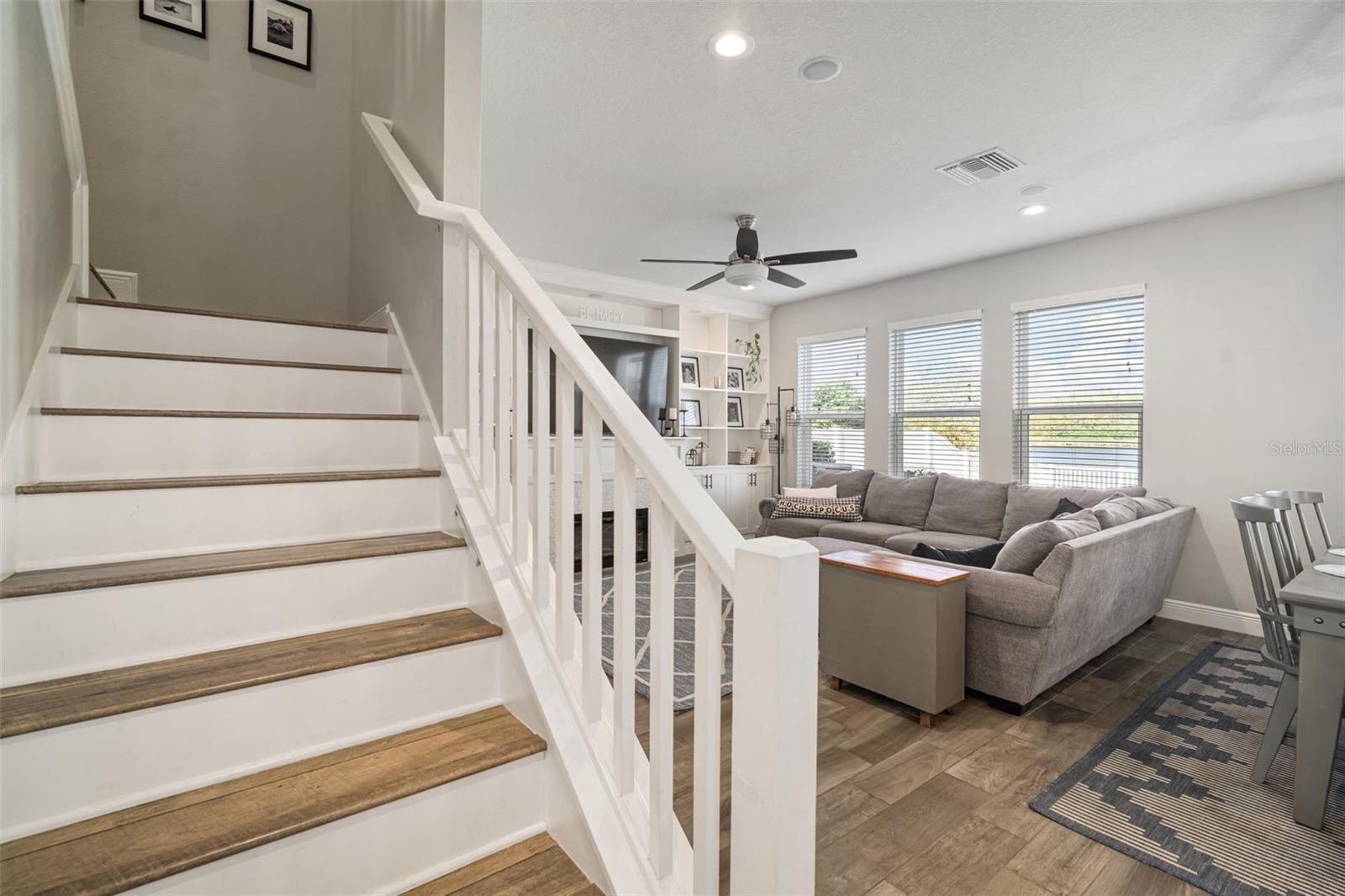 19399 LONG LAKE RANCH BLVD, LUTZ, FL, 33558